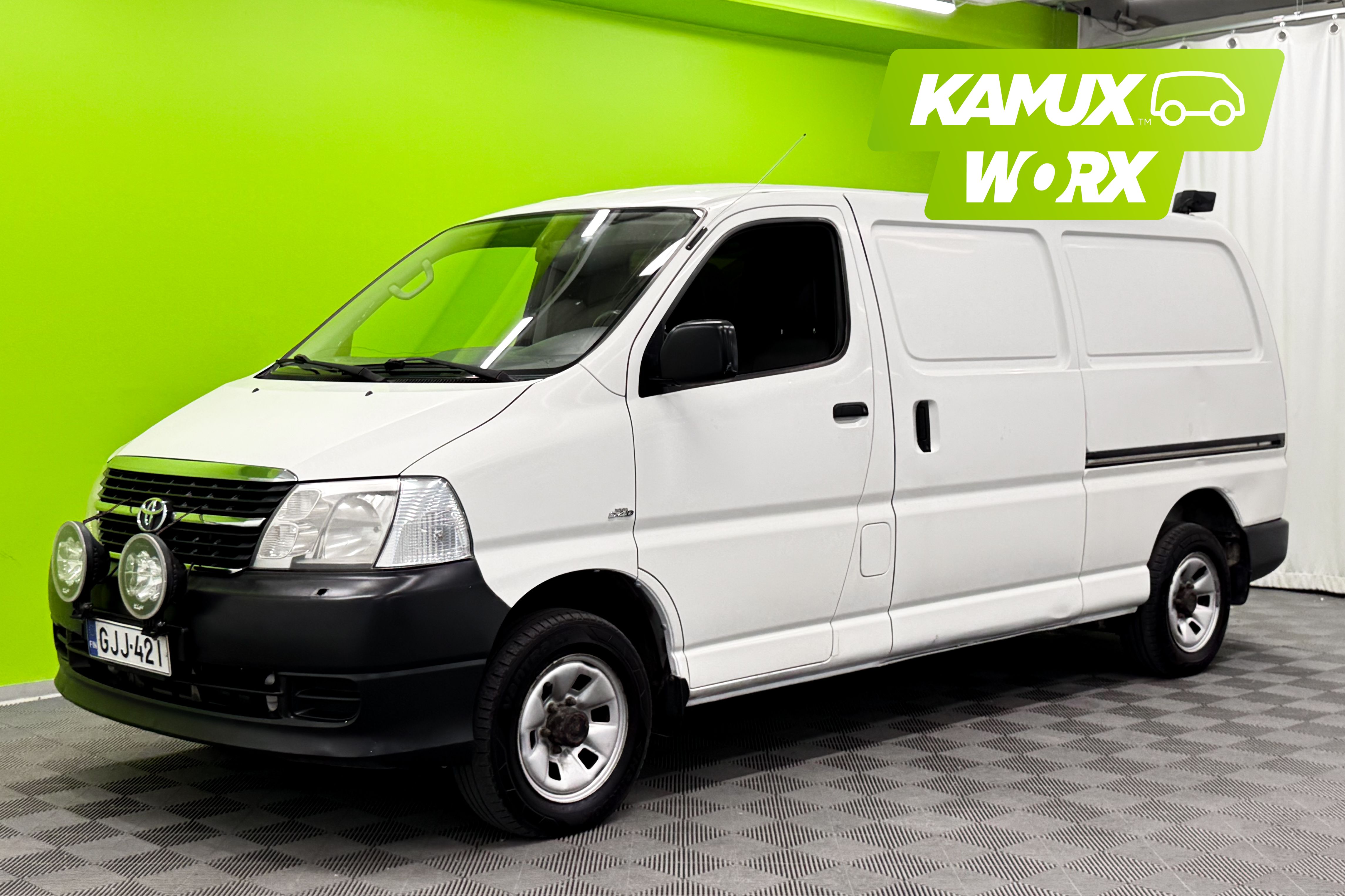 Toyota Hiace 2011