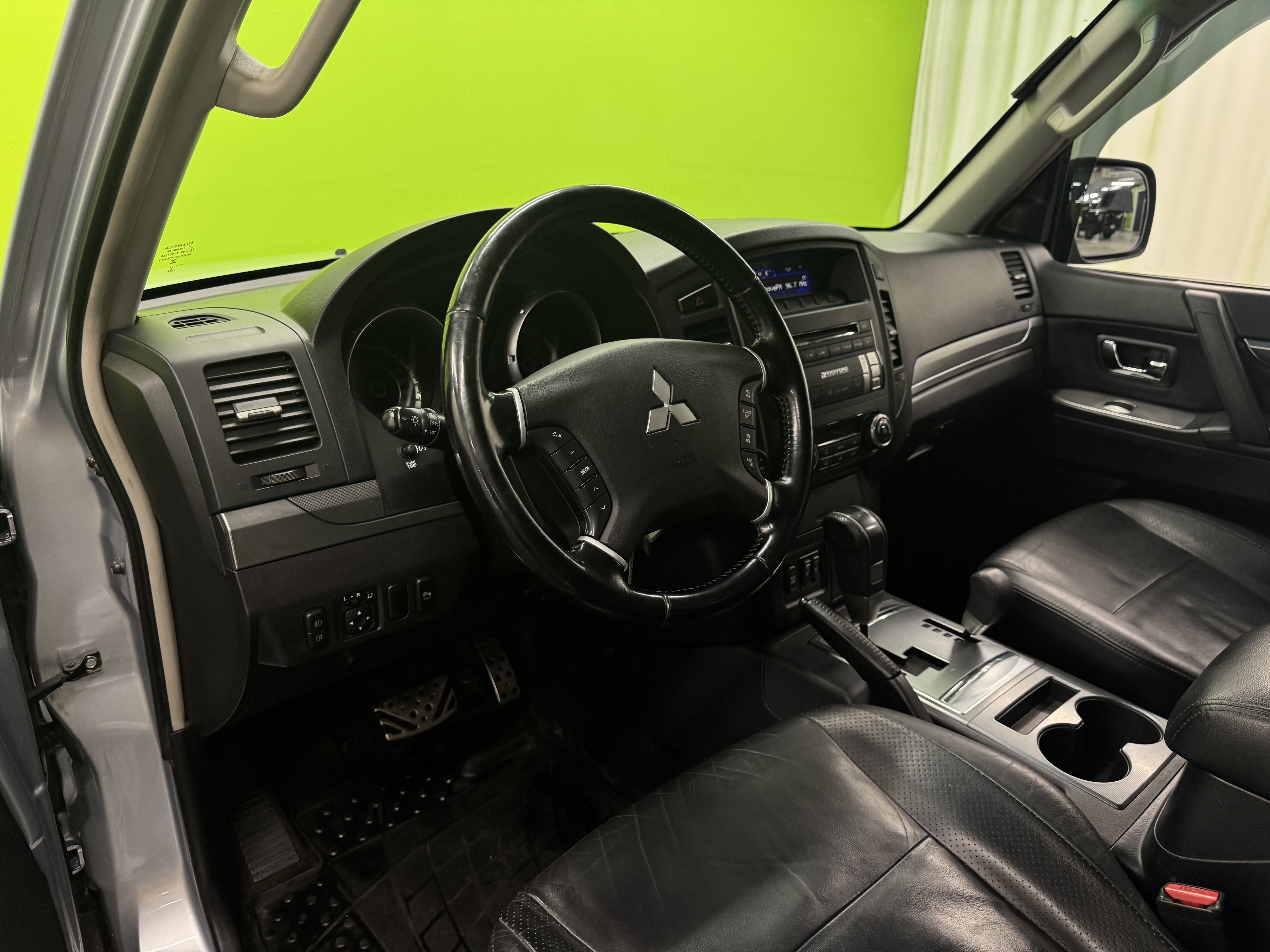 Mitsubishi Pajero 2007
