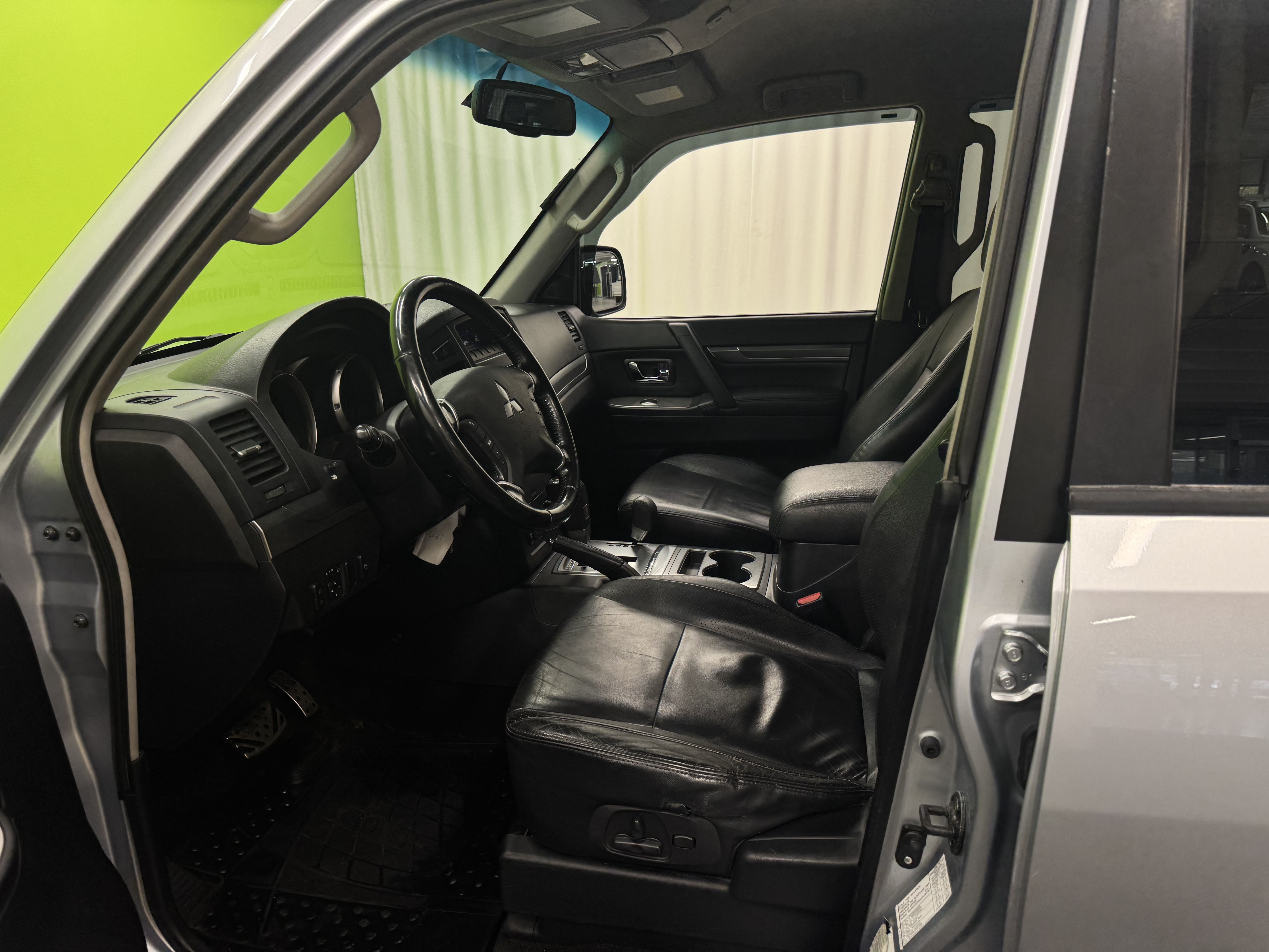 Mitsubishi Pajero 2007