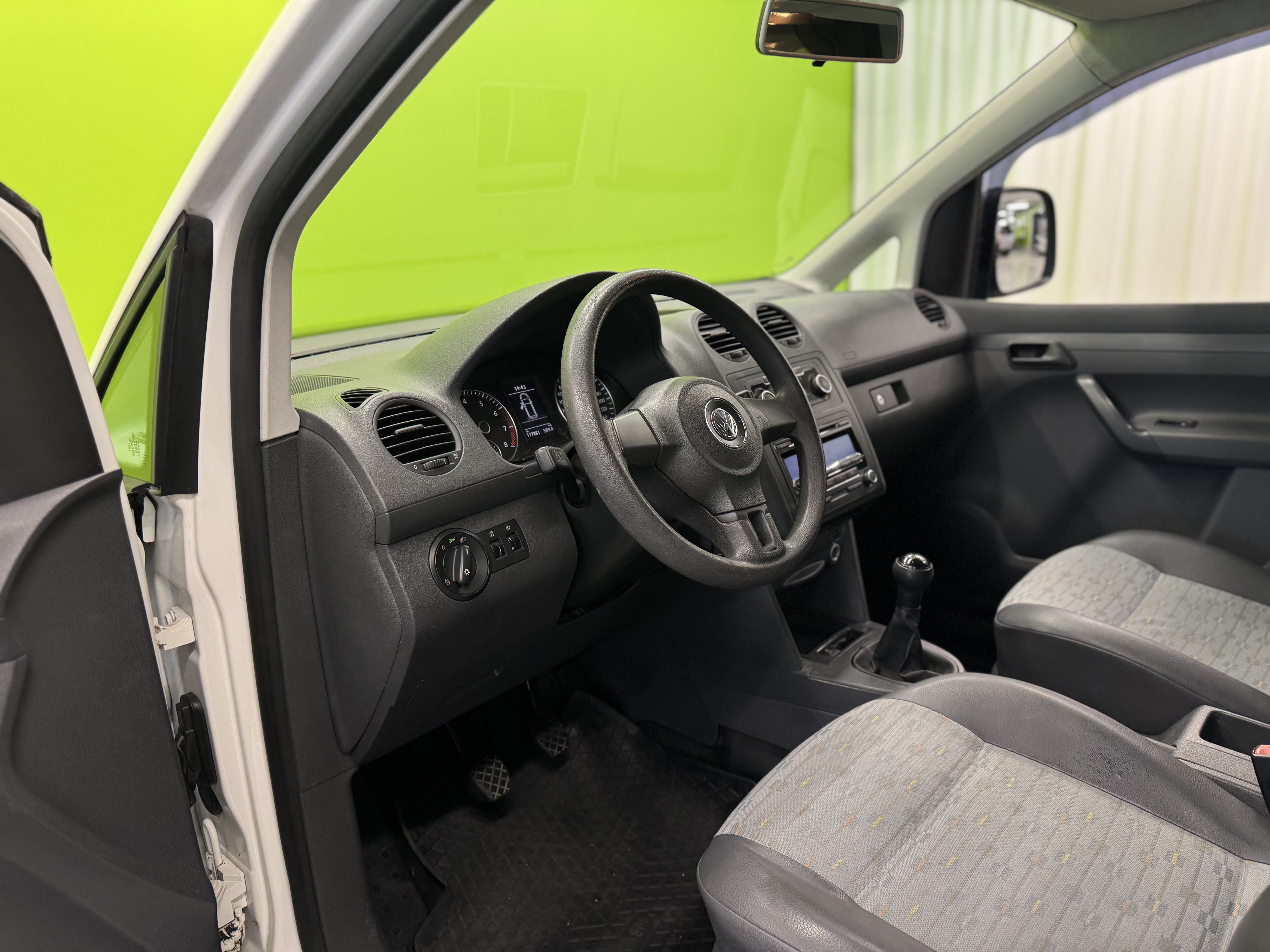 Volkswagen Caddy 2011