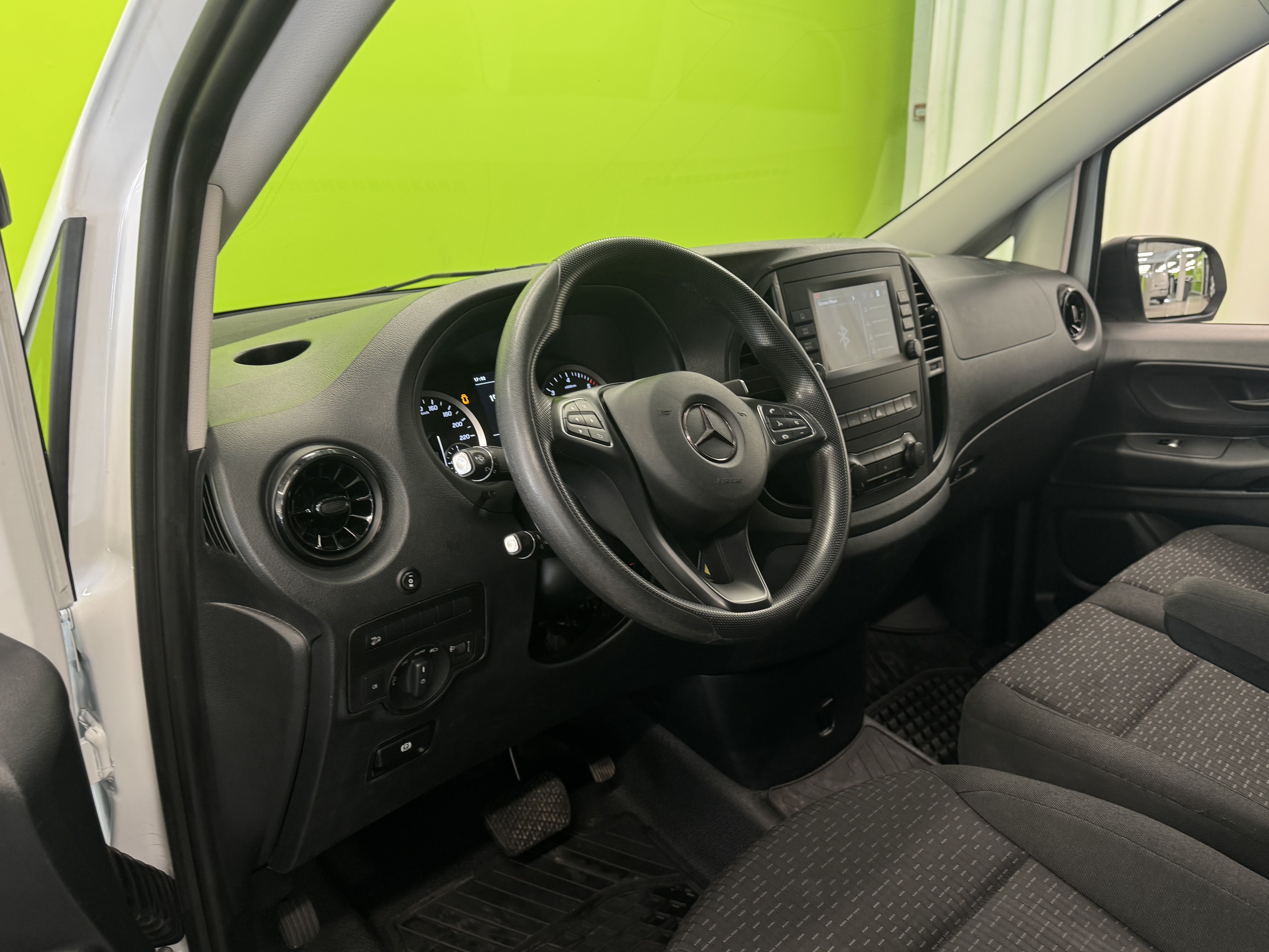 Mercedes-Benz Vito 2023