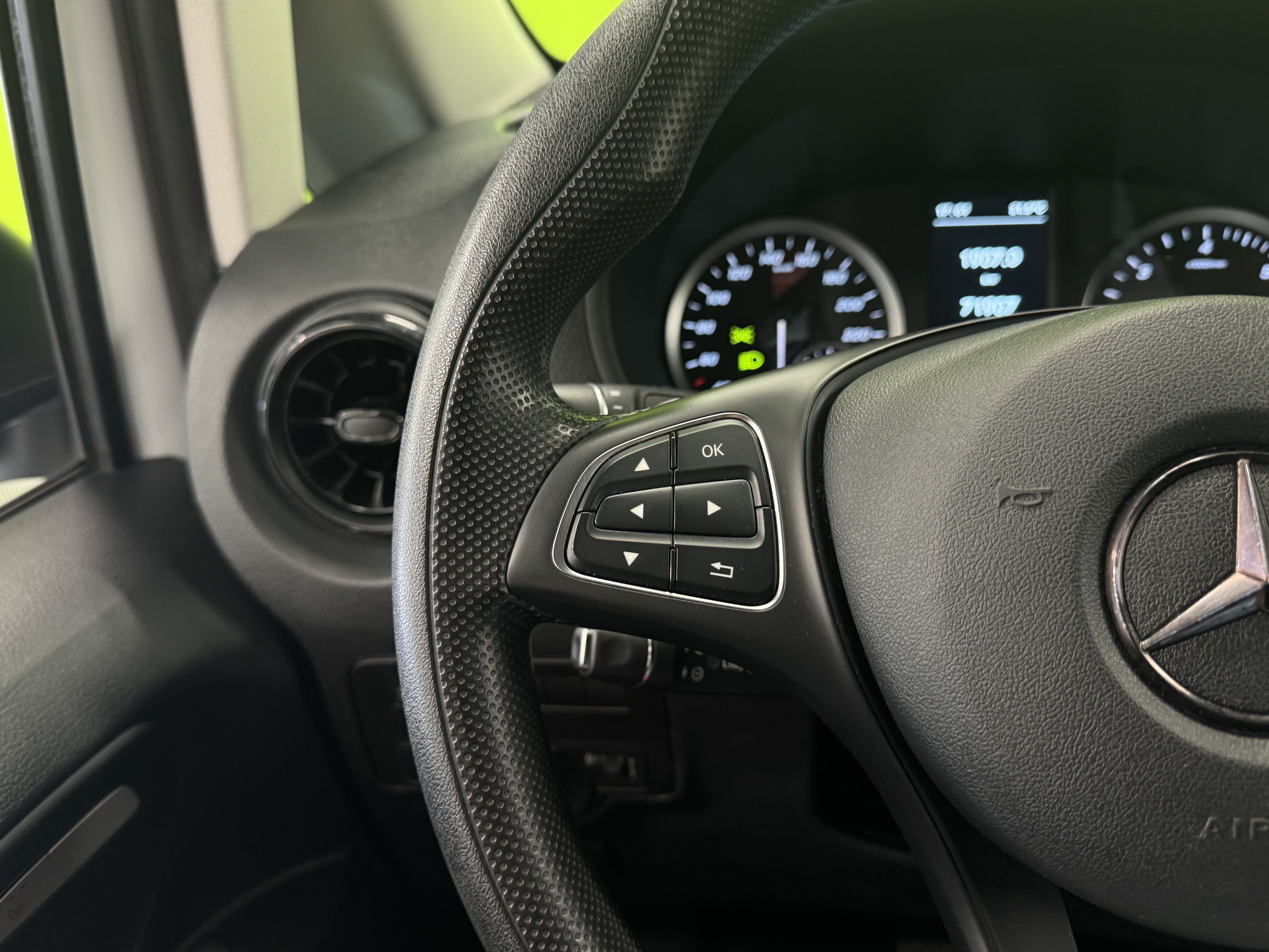 Mercedes-Benz Vito 2023