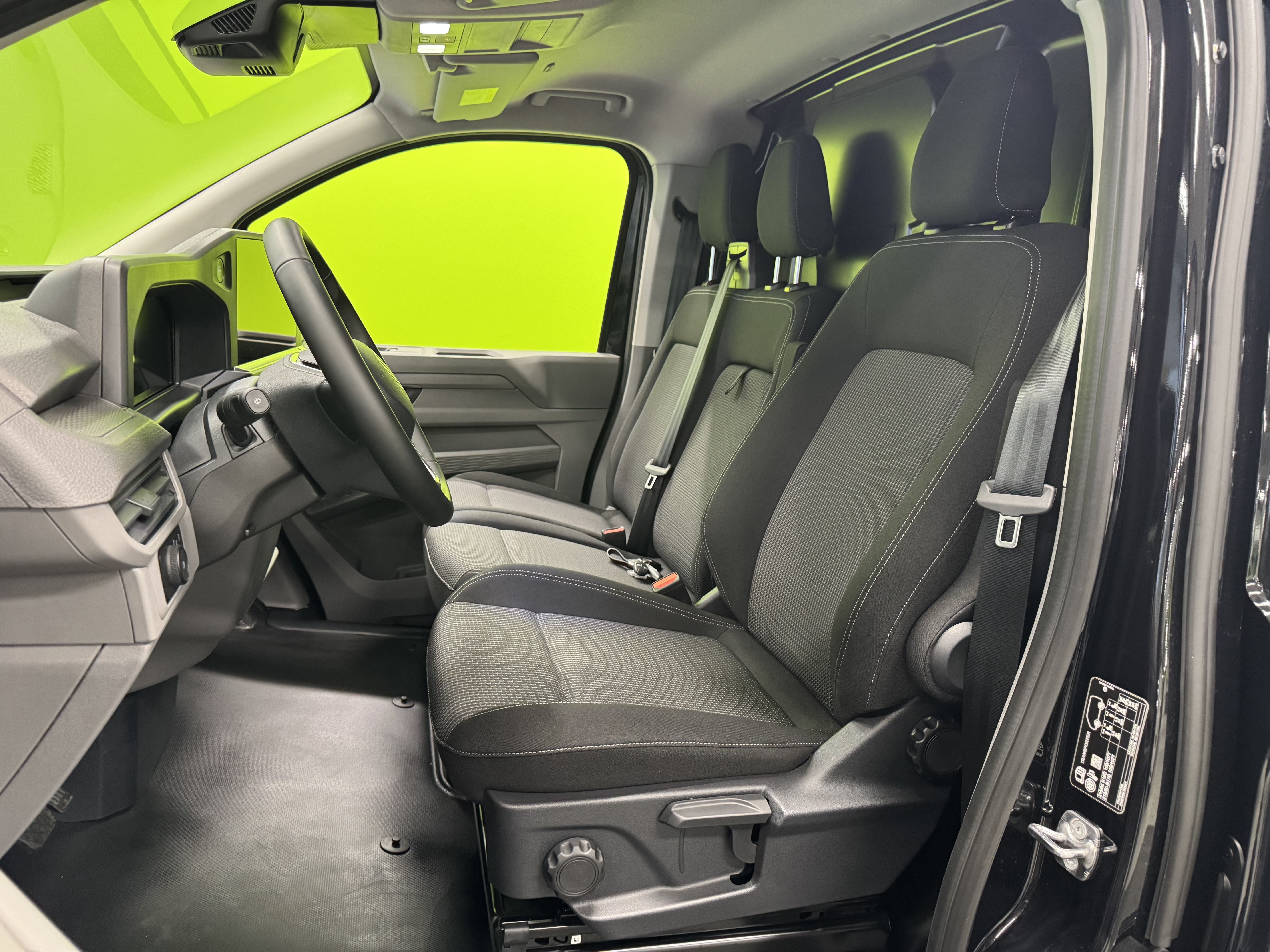 Volkswagen Transporter 2025