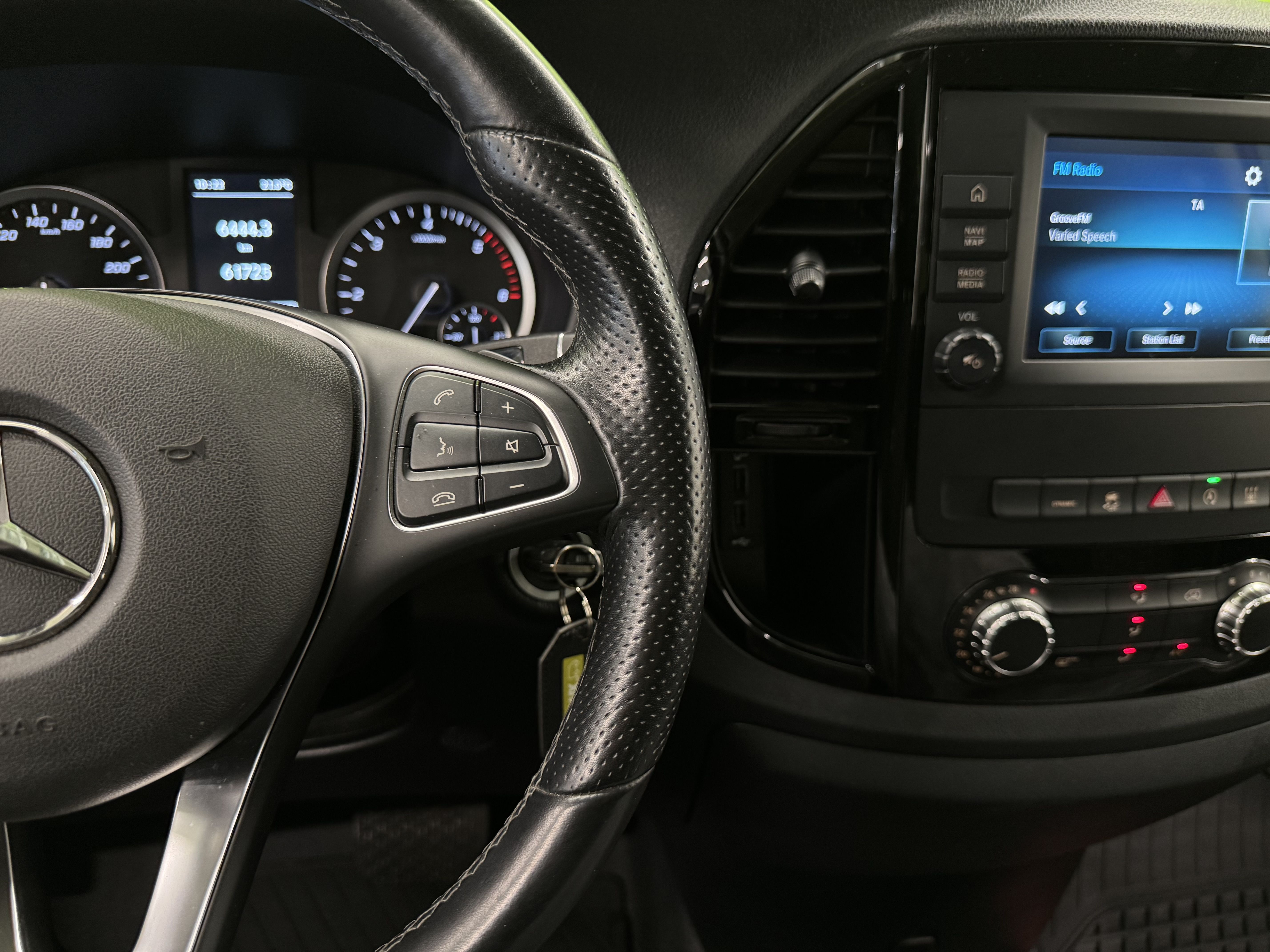 Mercedes-Benz Vito 2023
