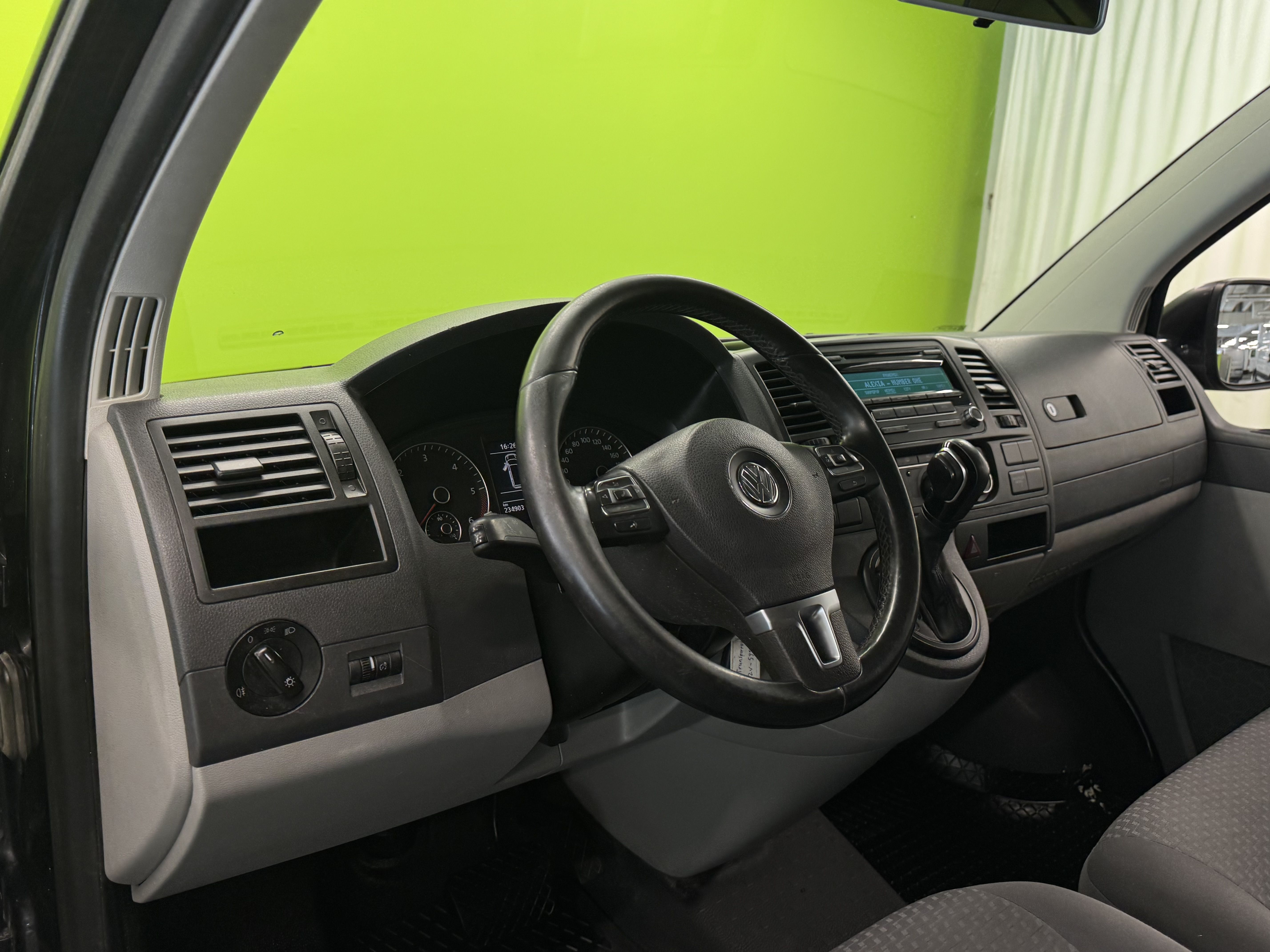Volkswagen Transporter 2012