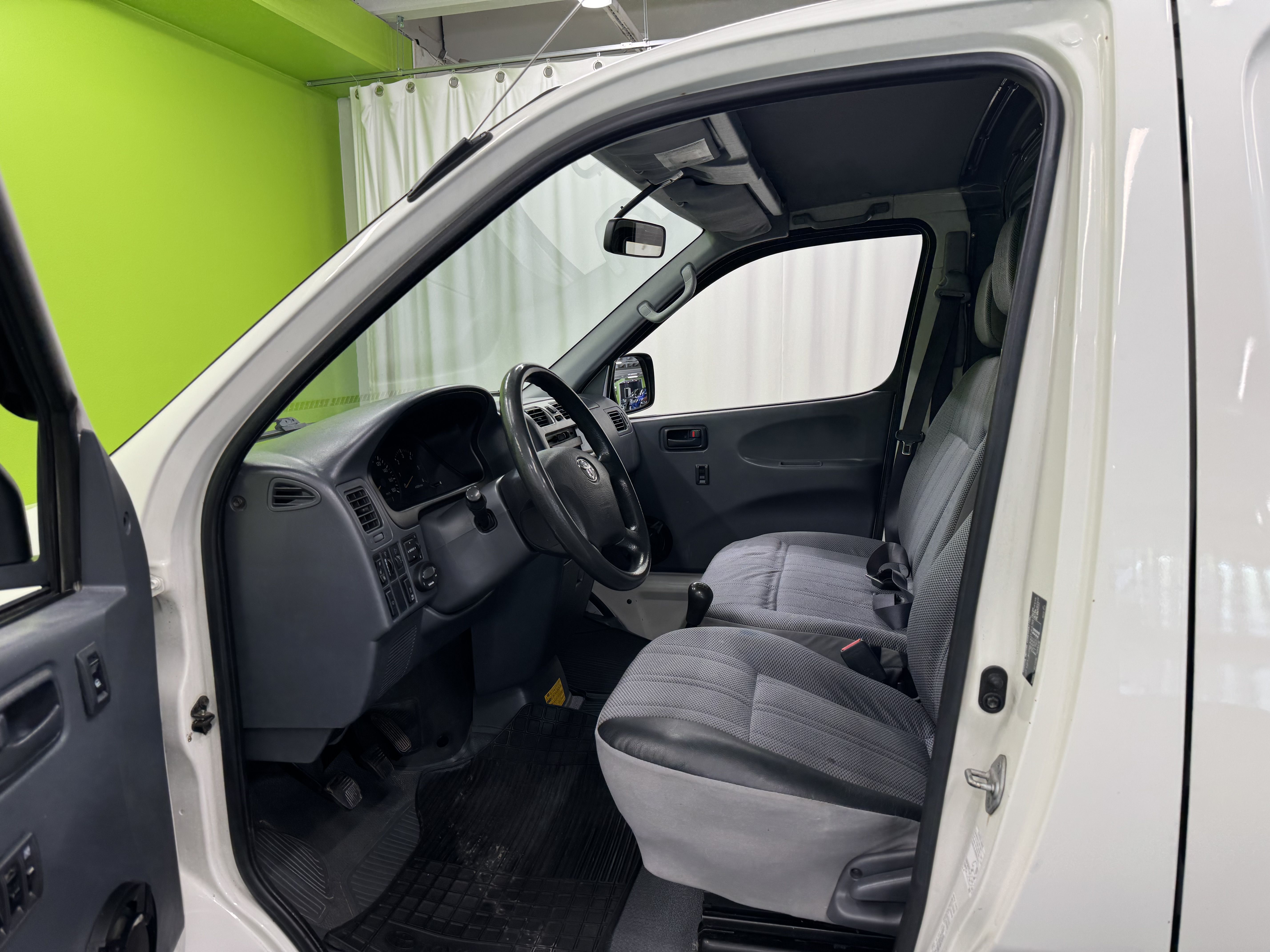 Toyota Hiace 2007
