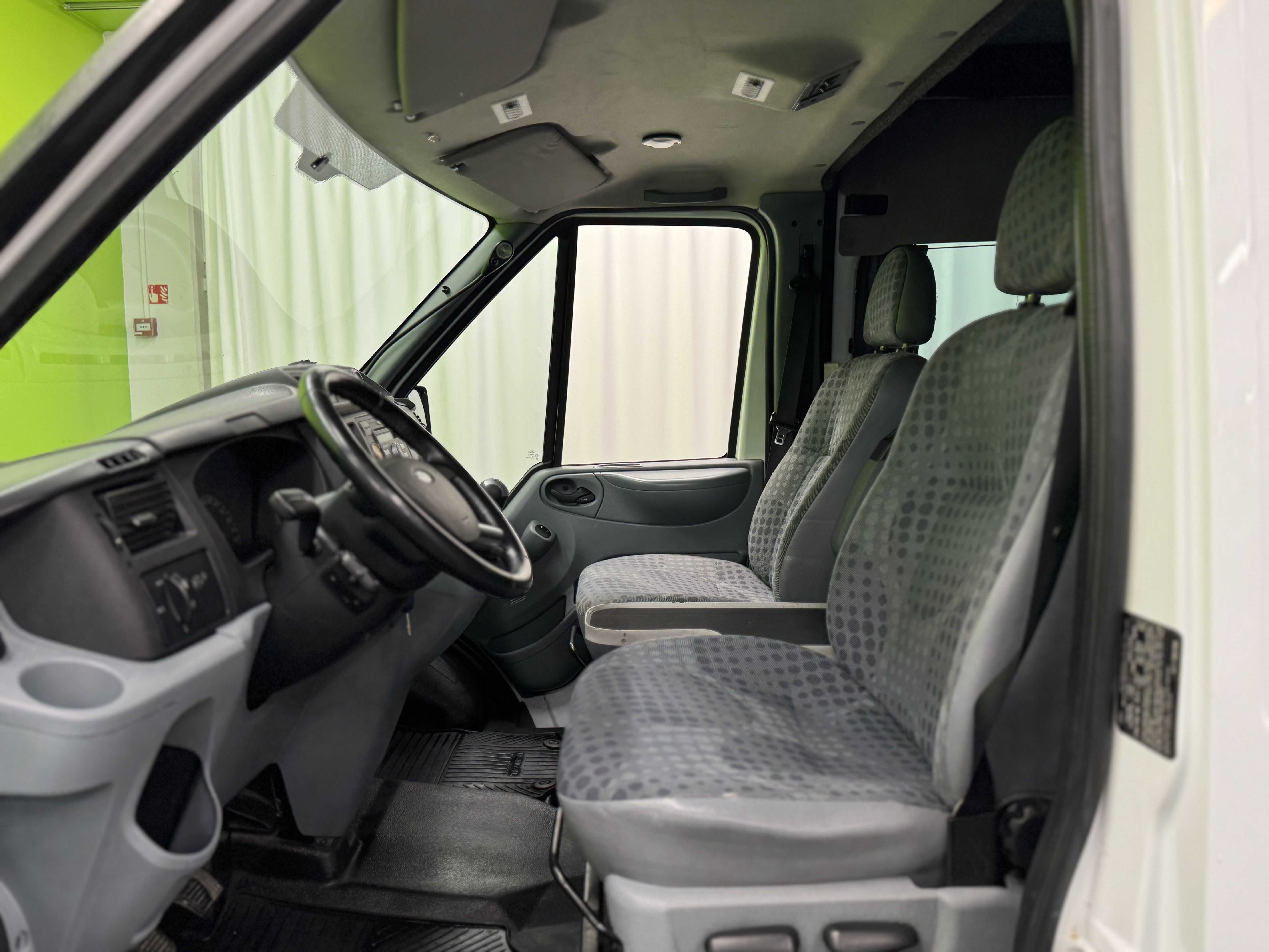 Ford Transit 2011