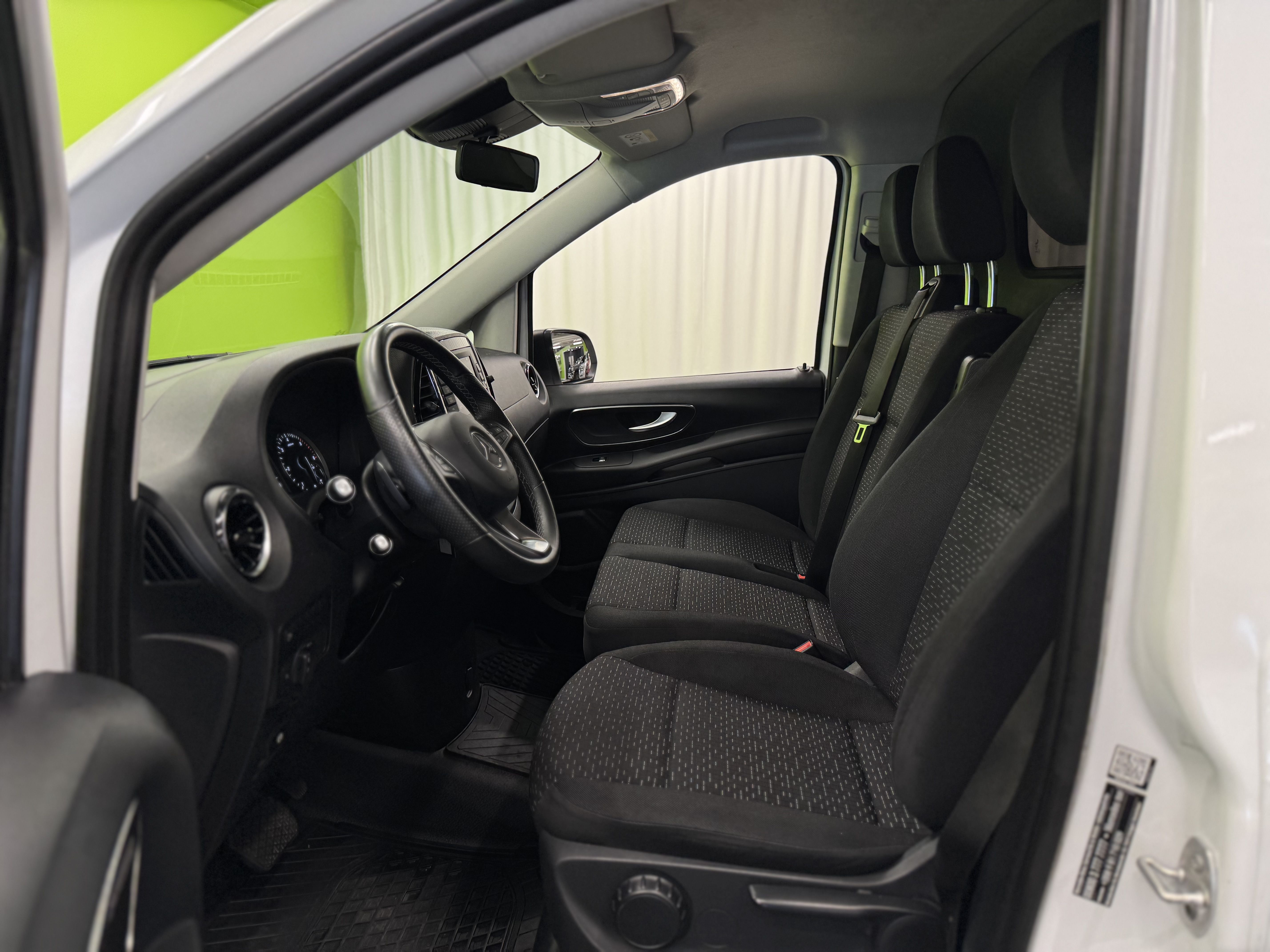 Mercedes-Benz Vito 2023