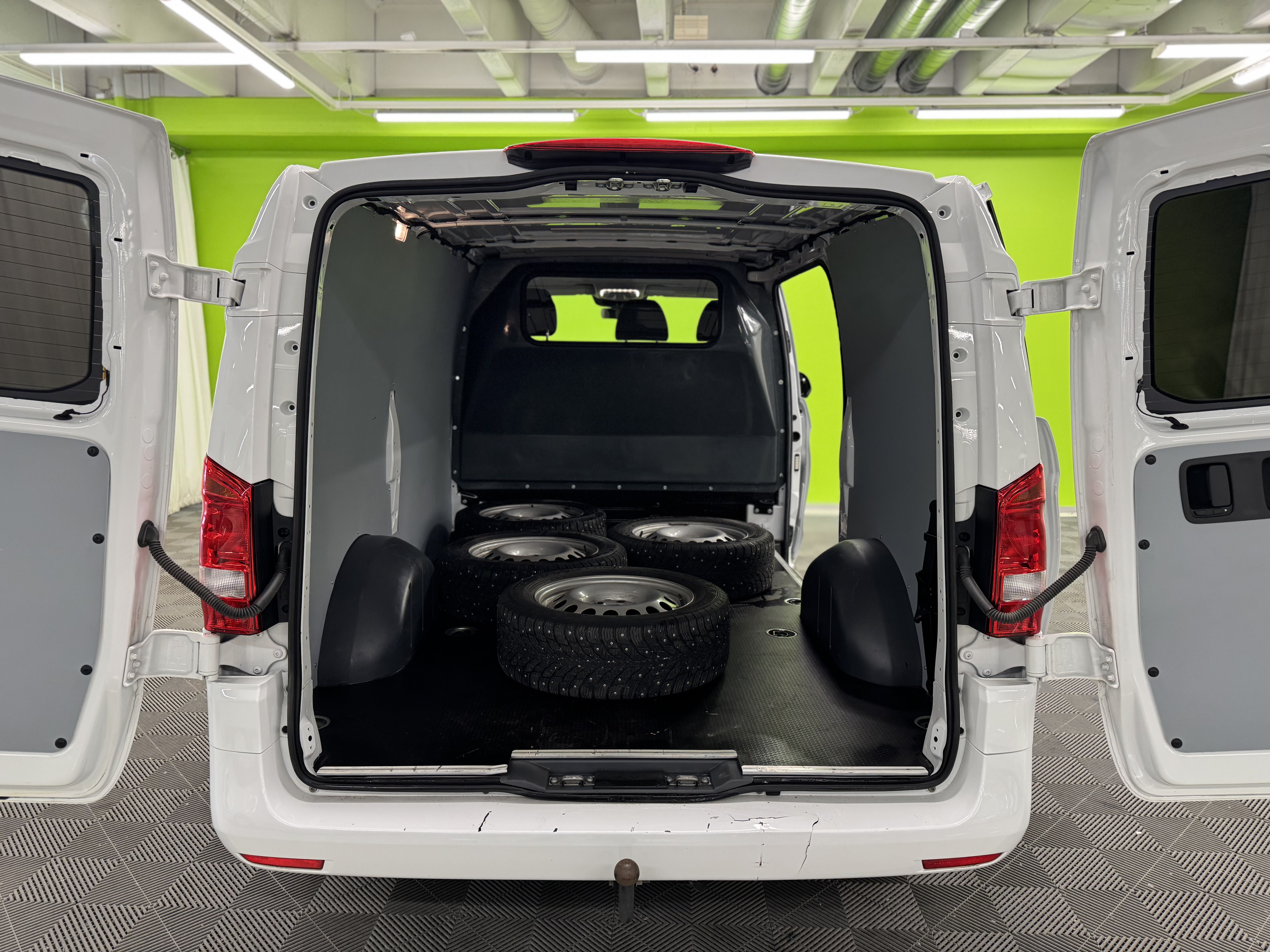 Mercedes-Benz Vito 2023