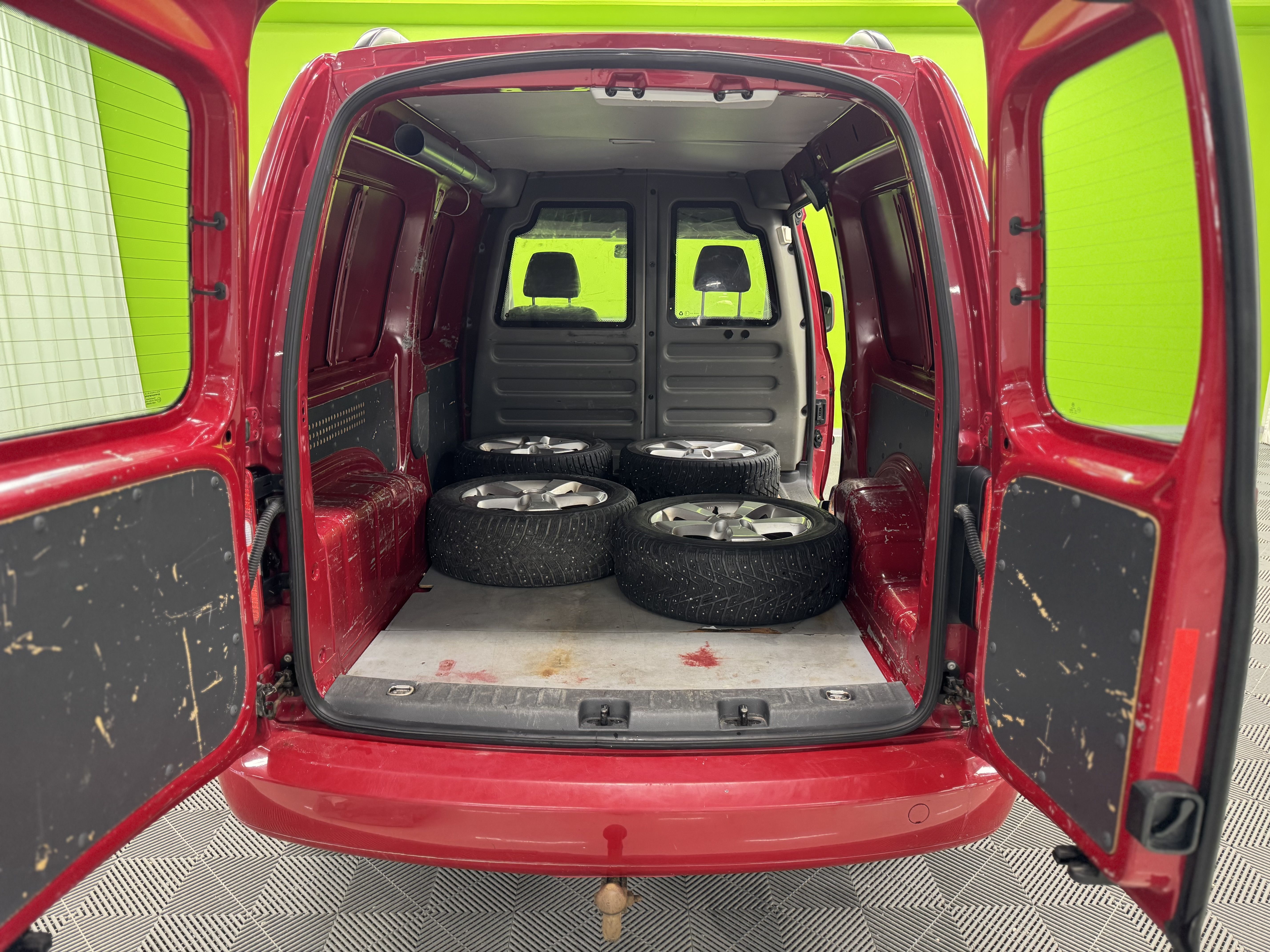 Volkswagen Caddy Maxi 2012
