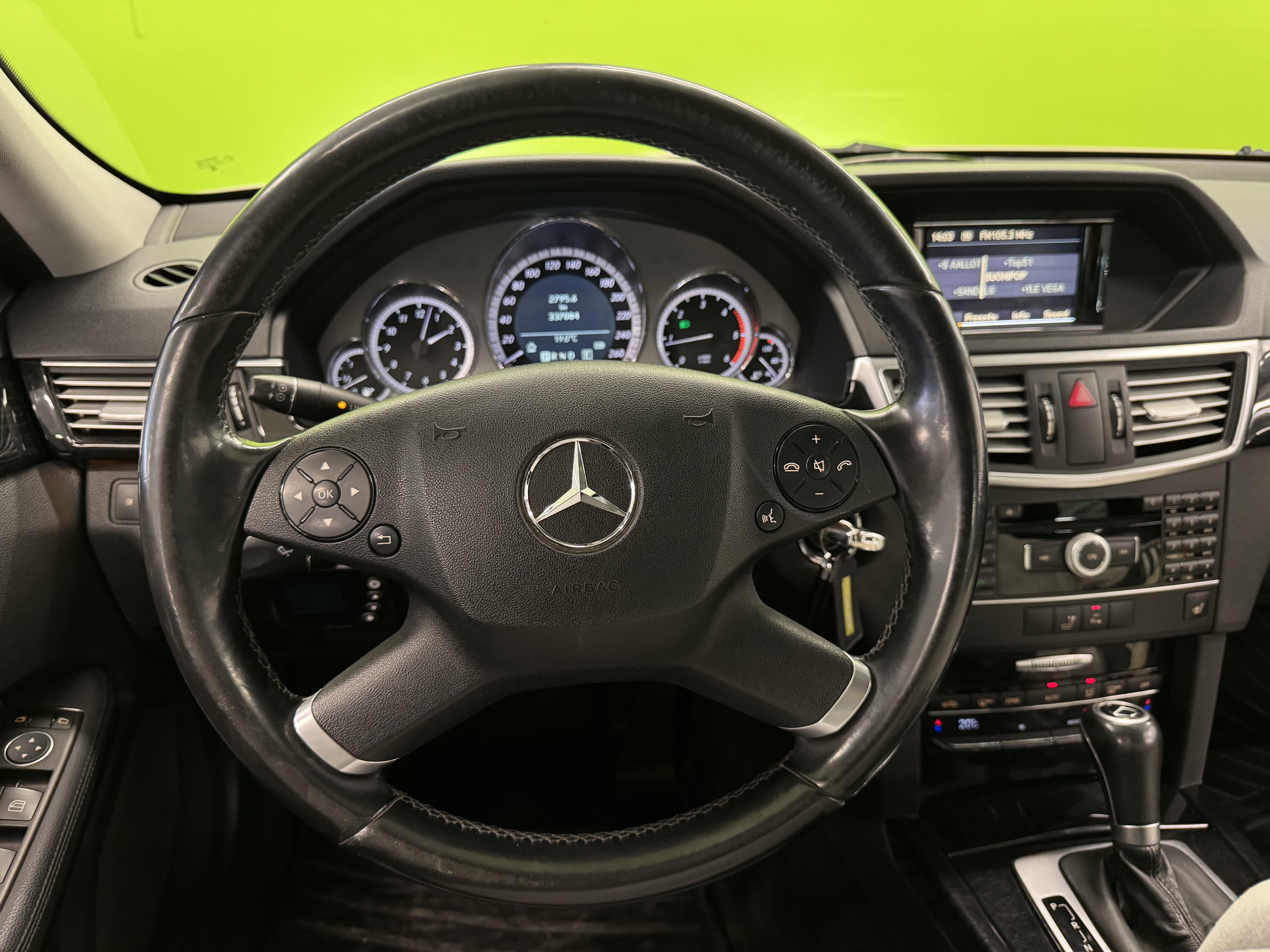 Mercedes-Benz E 2011