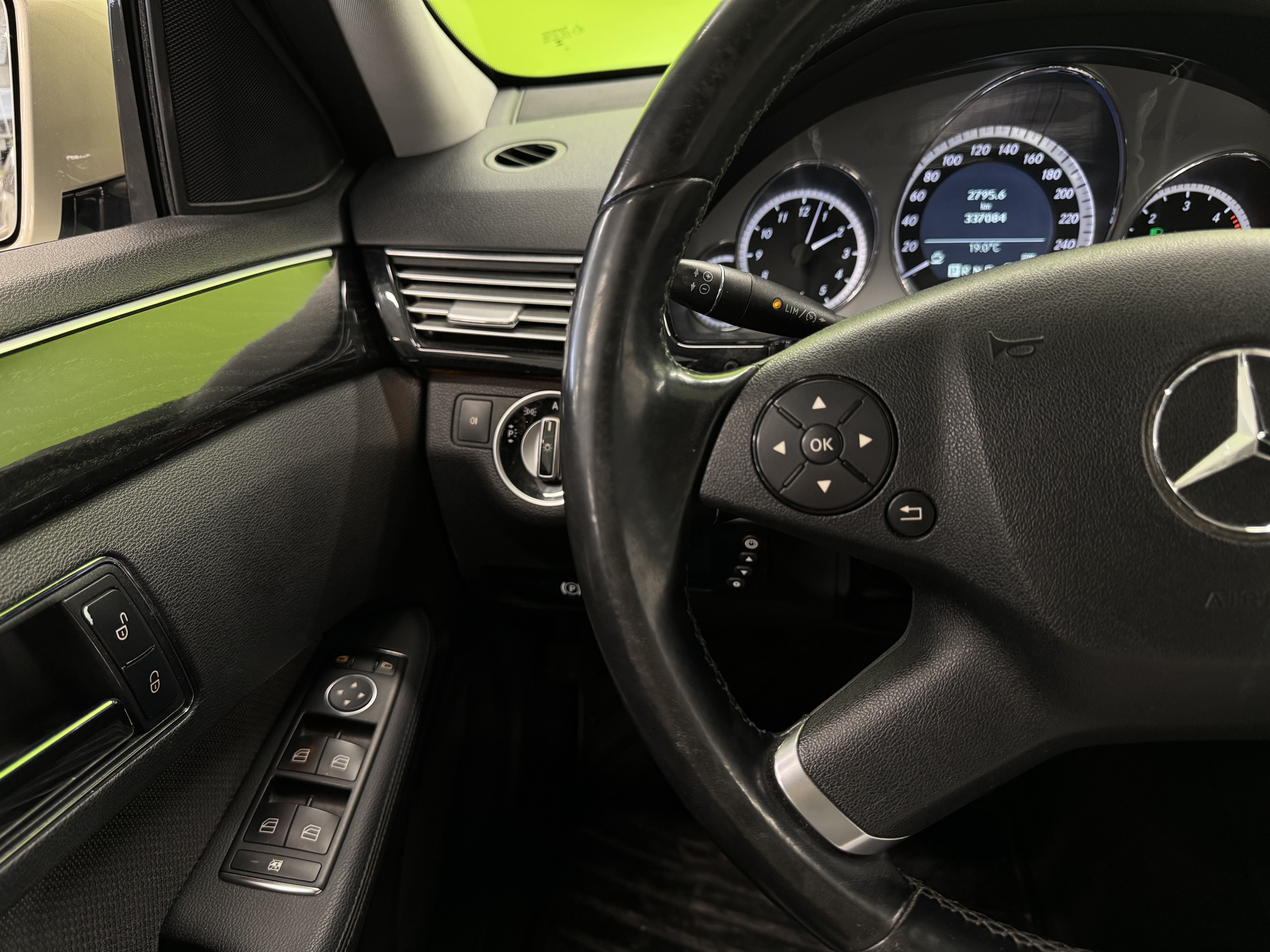 Mercedes-Benz E 2011