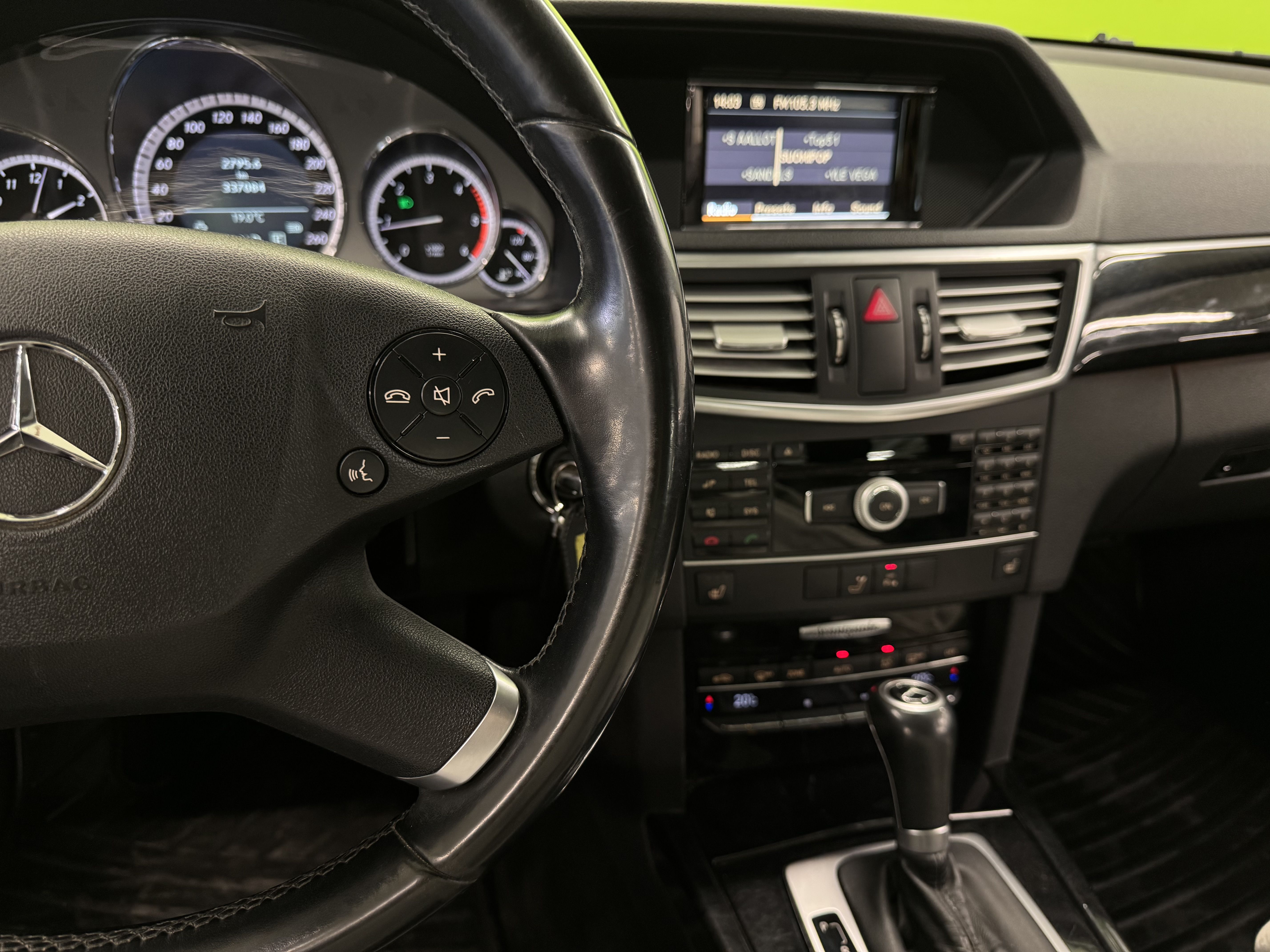 Mercedes-Benz E 2011