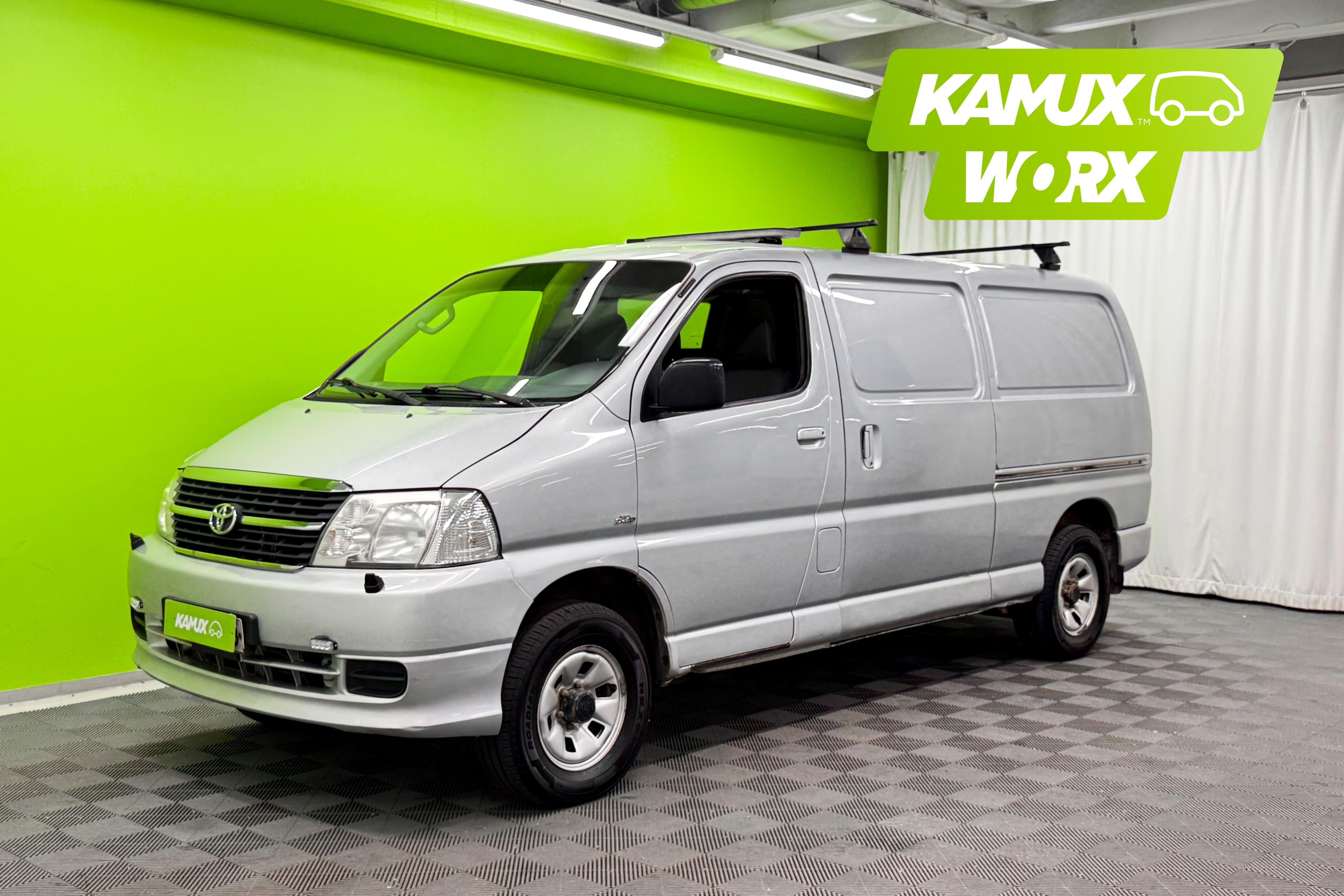 Toyota Hiace 2010