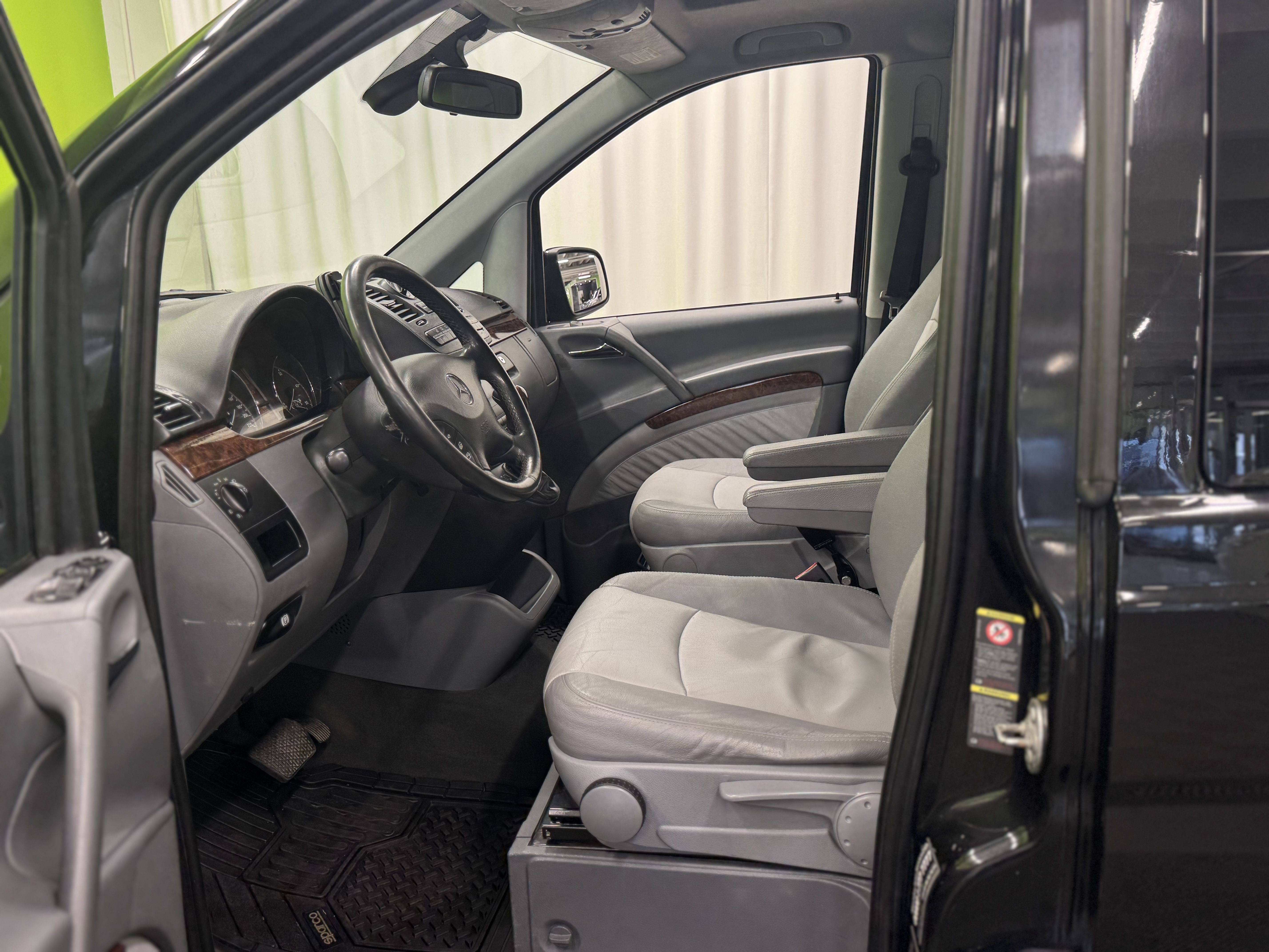 Mercedes-Benz Viano 2010