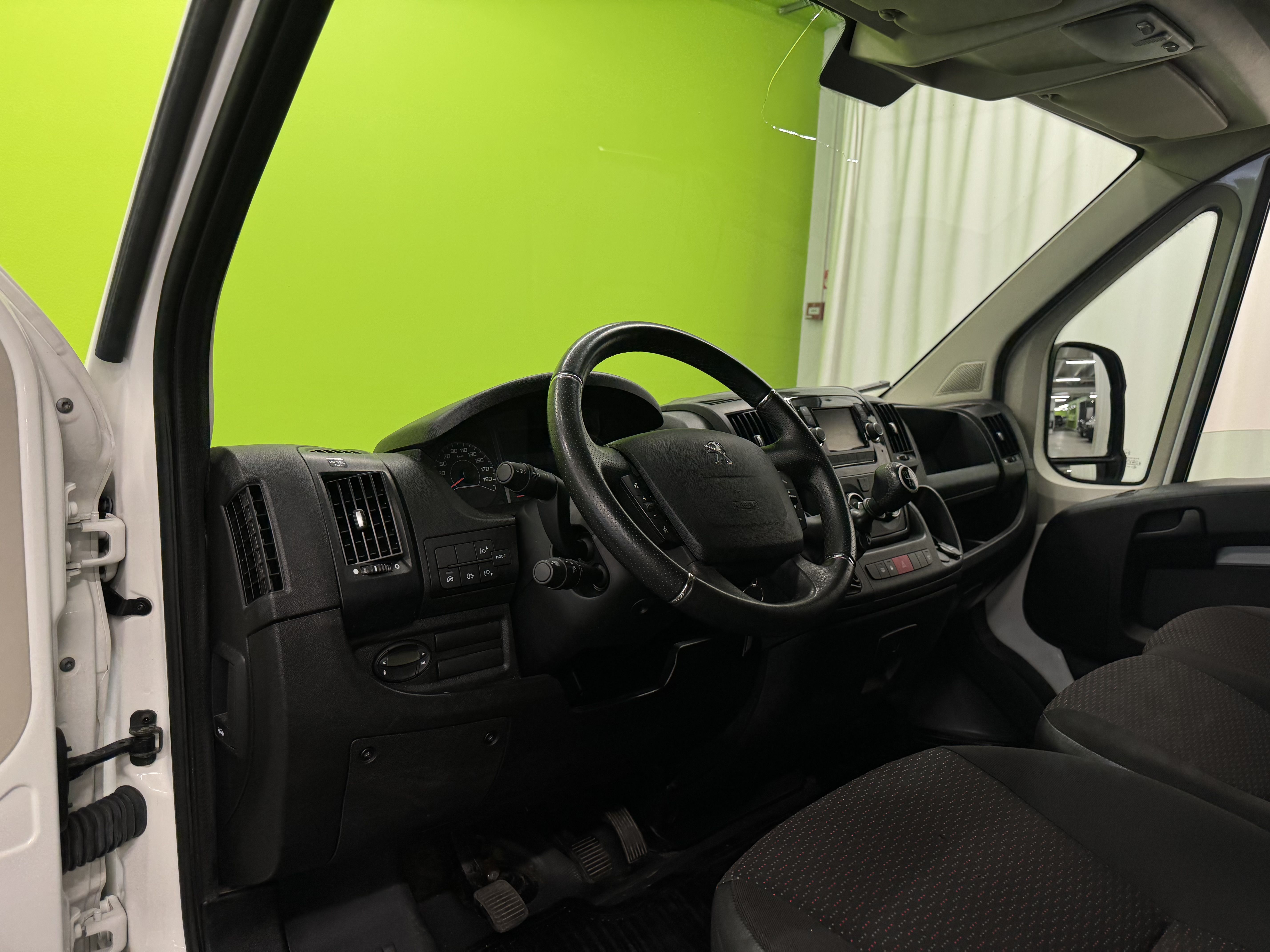 Peugeot Boxer 2021