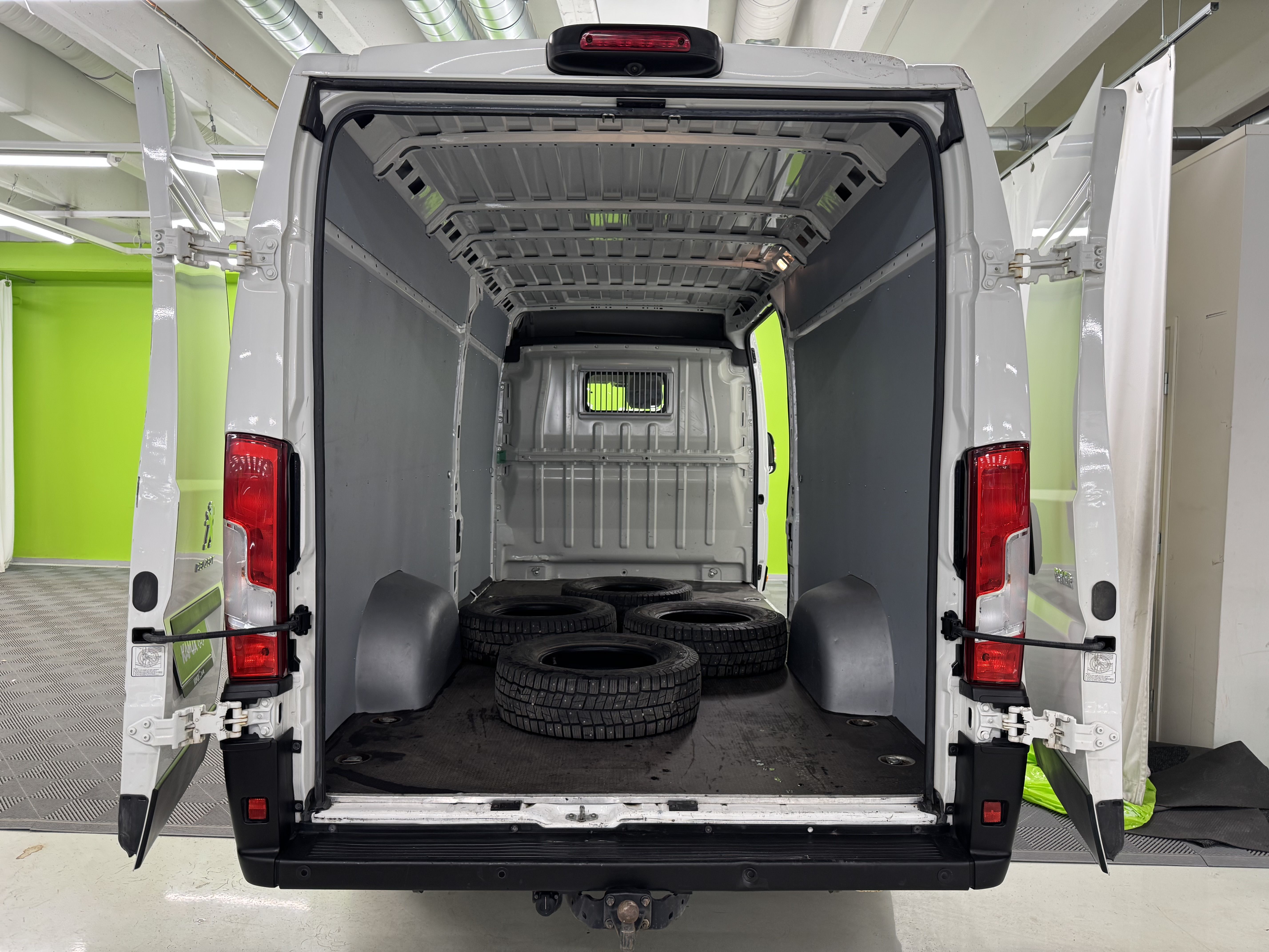 Peugeot Boxer 2021