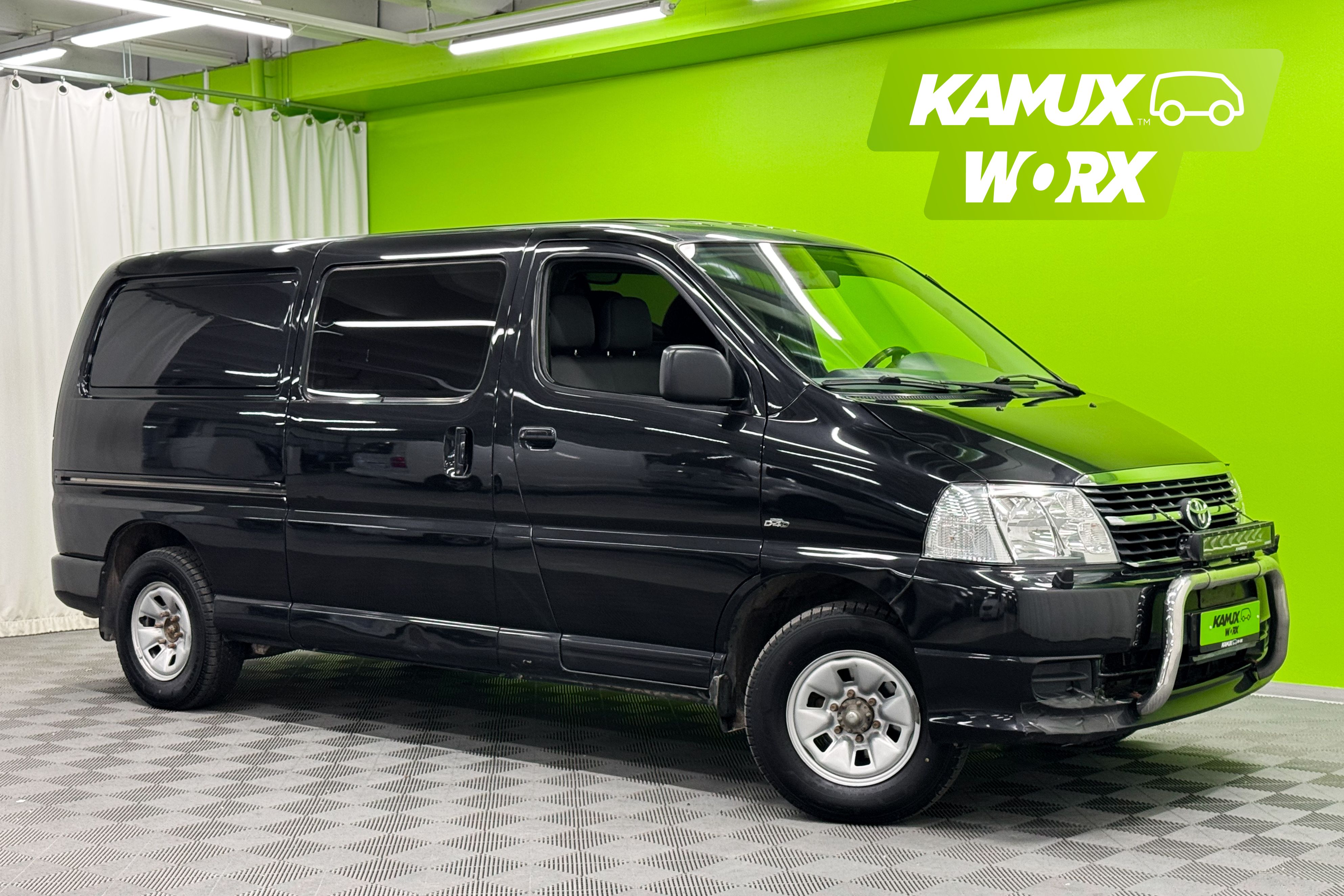 Toyota Hiace 2010