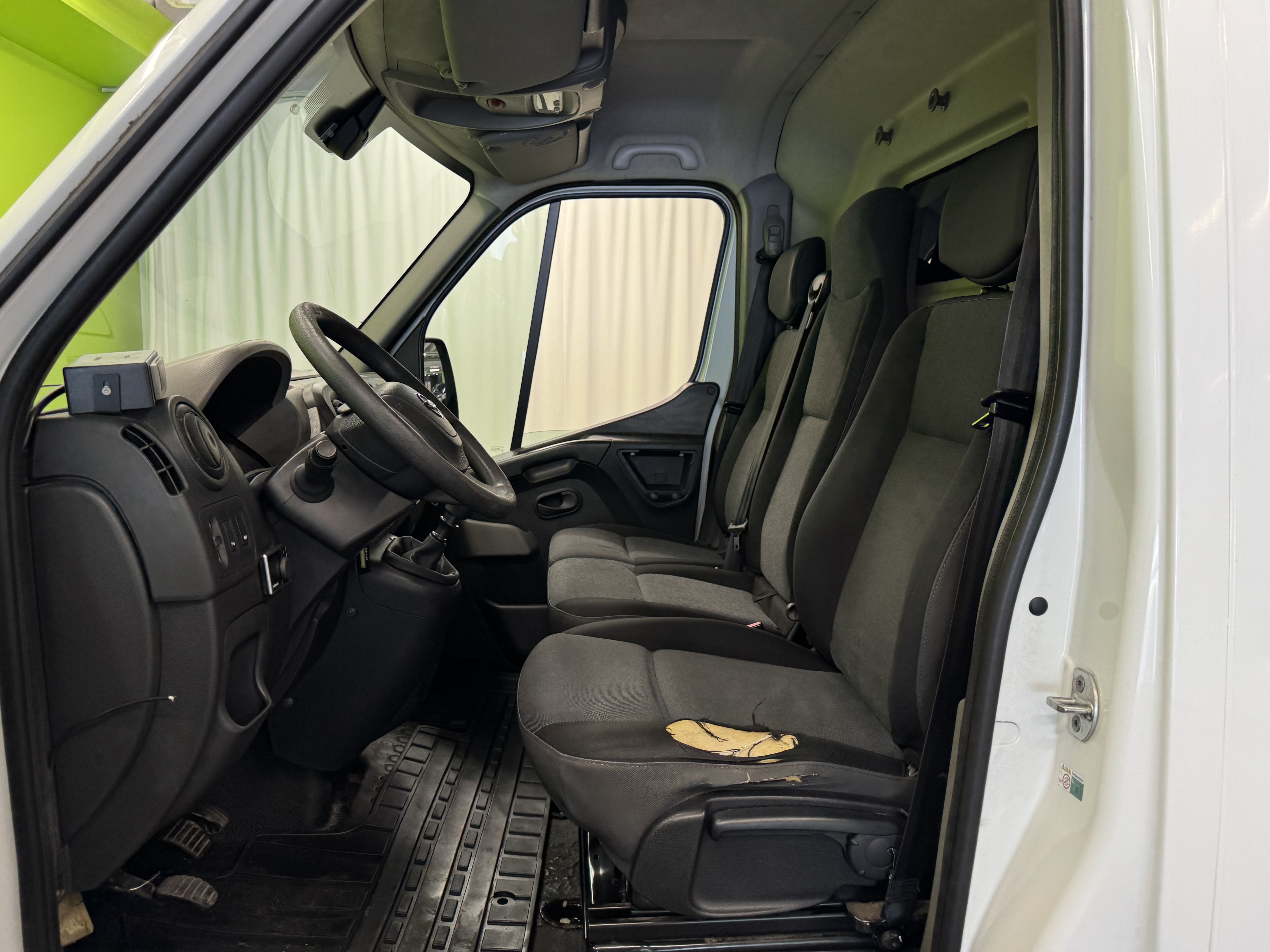 Nissan NV400 2016