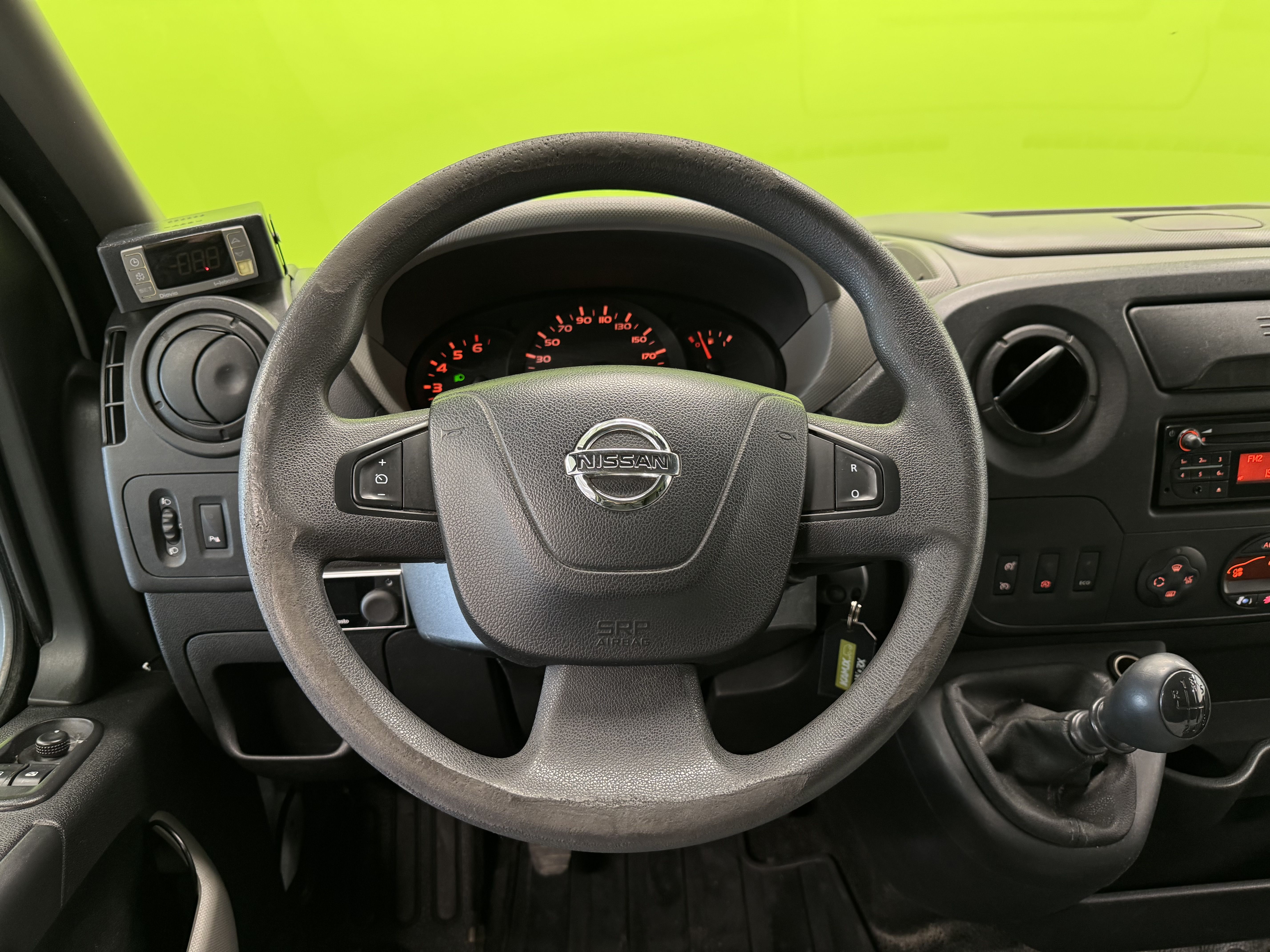 Nissan NV400 2016