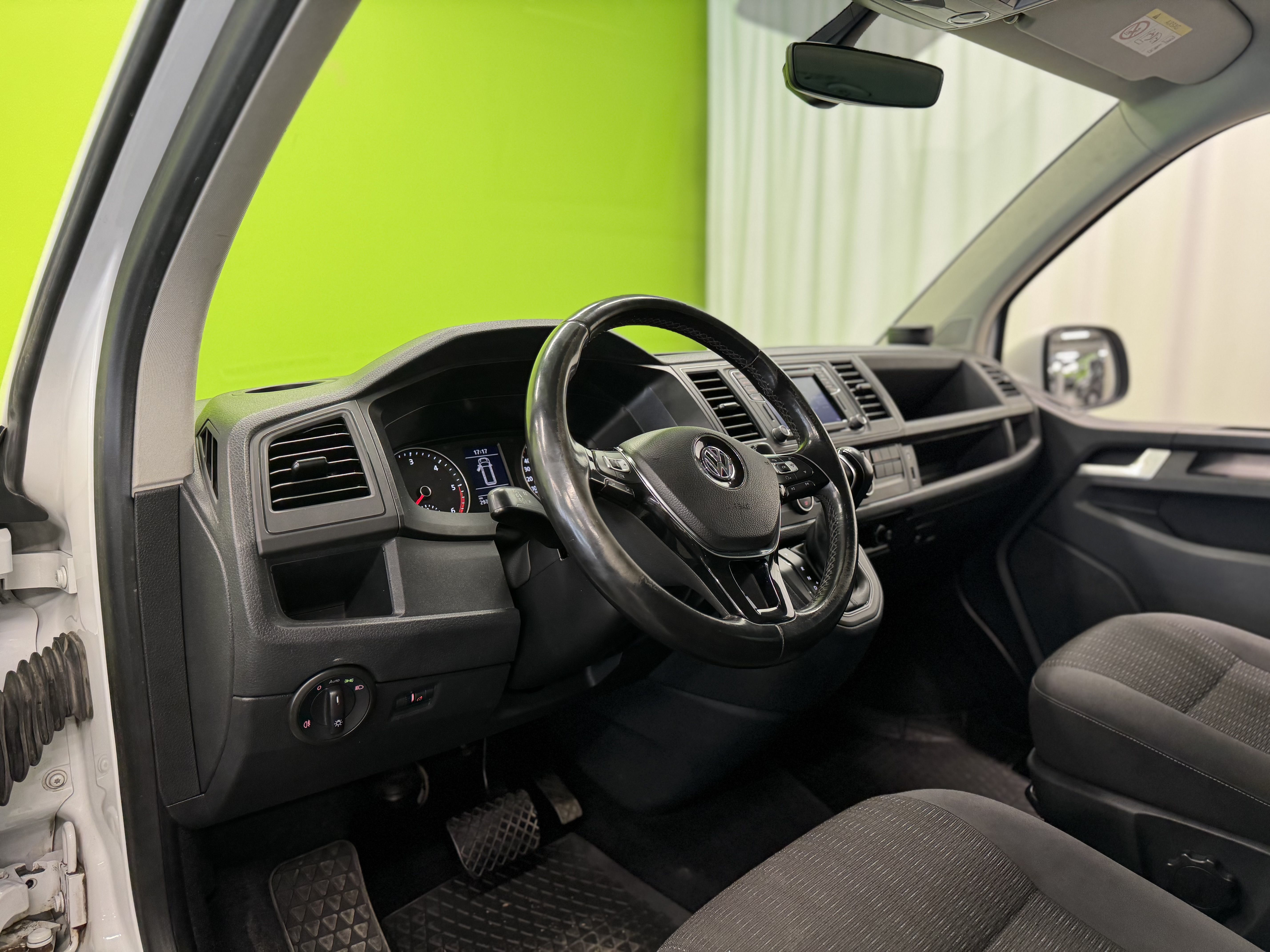 Volkswagen Caravelle 2020