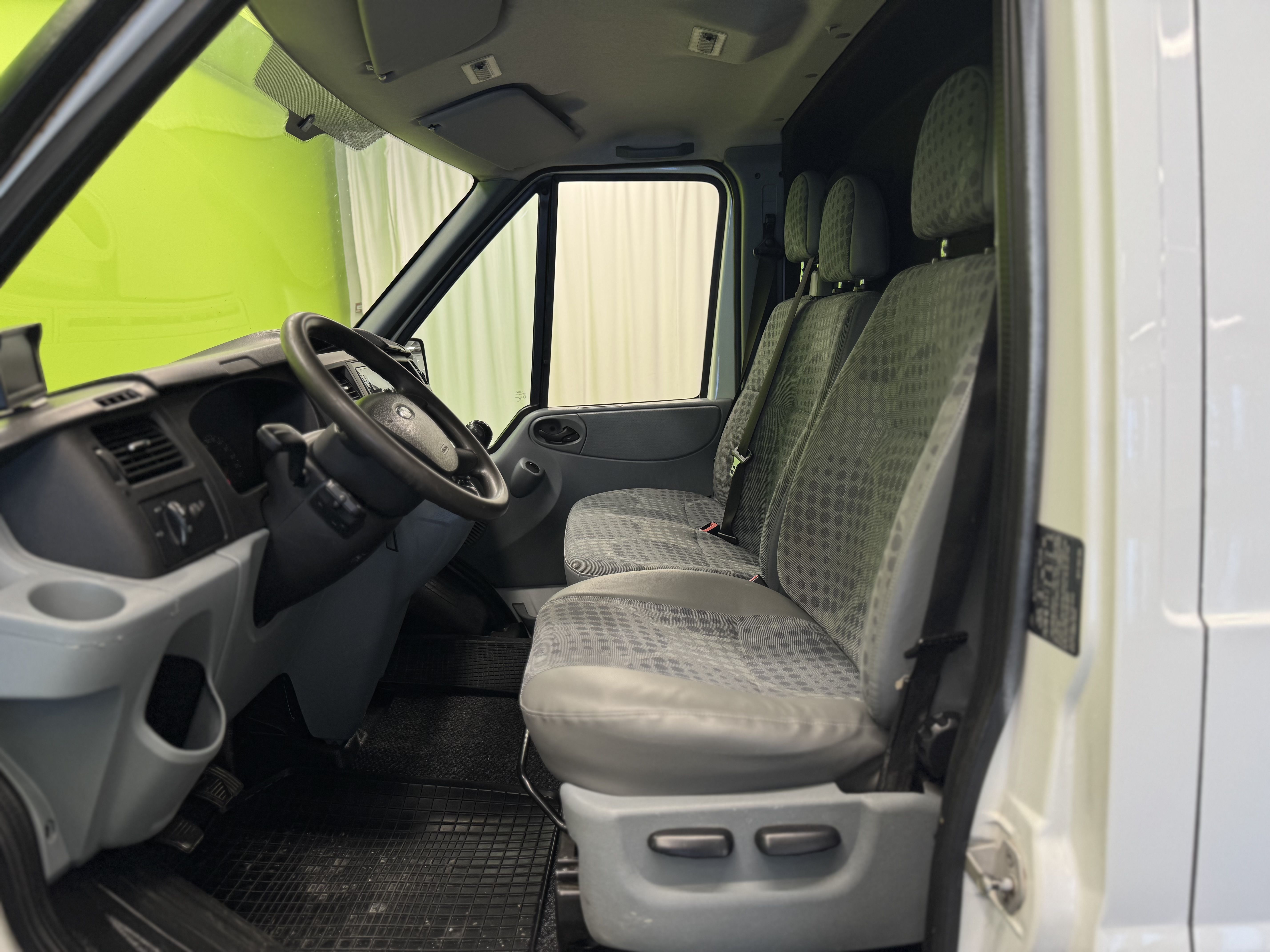 Ford Transit 2011