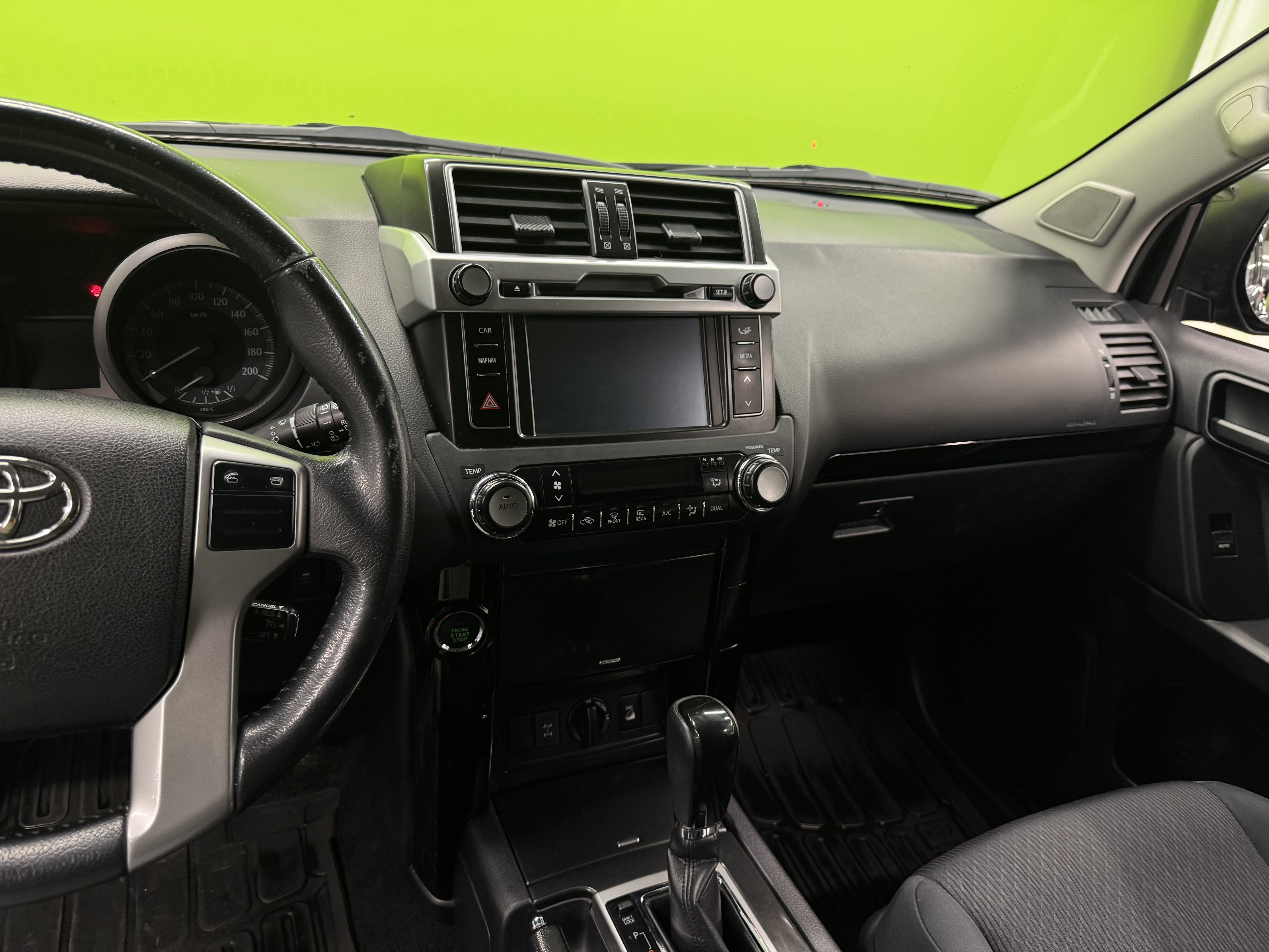 Toyota Land Cruiser 2016