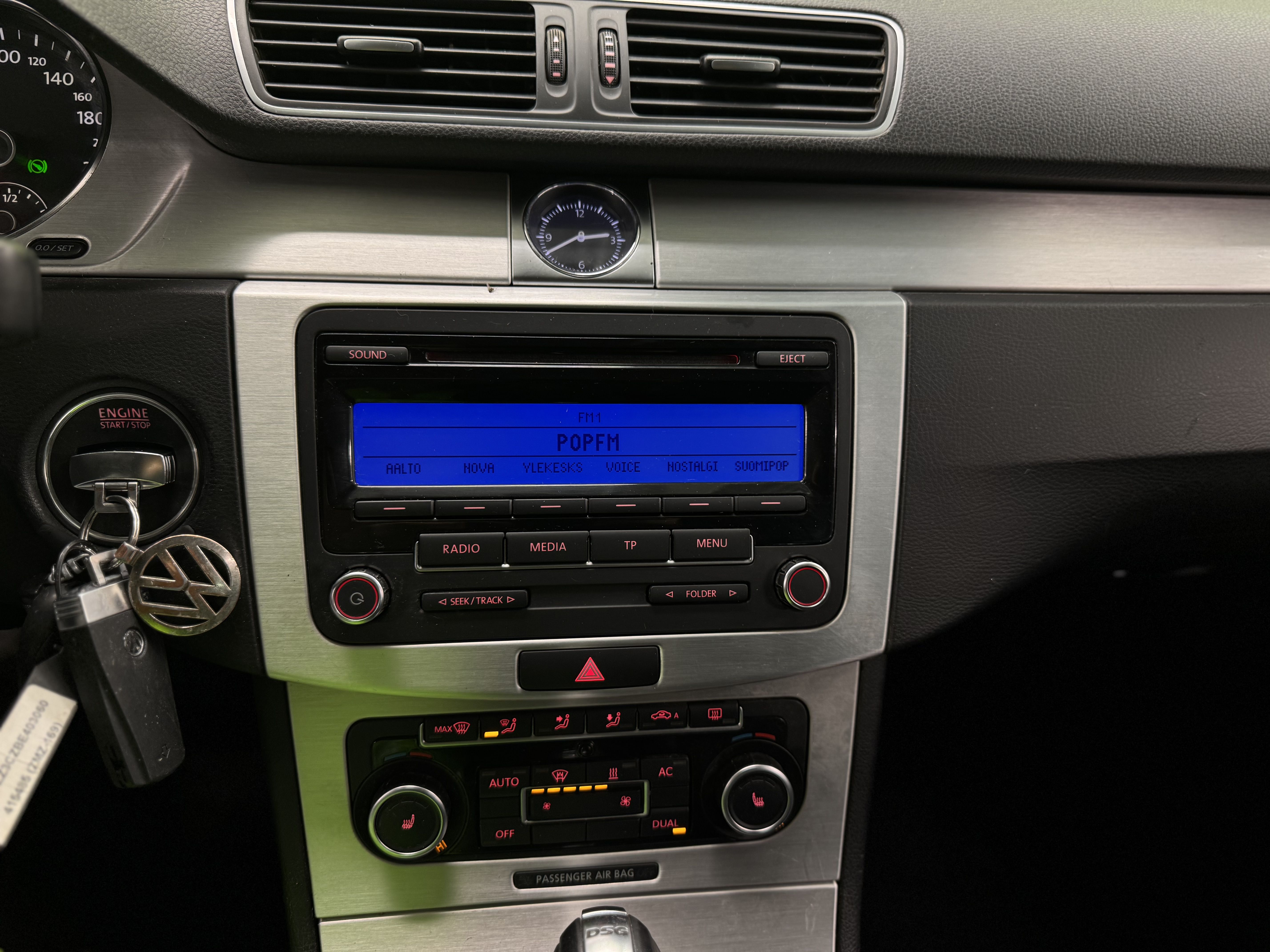 Volkswagen Passat 2011