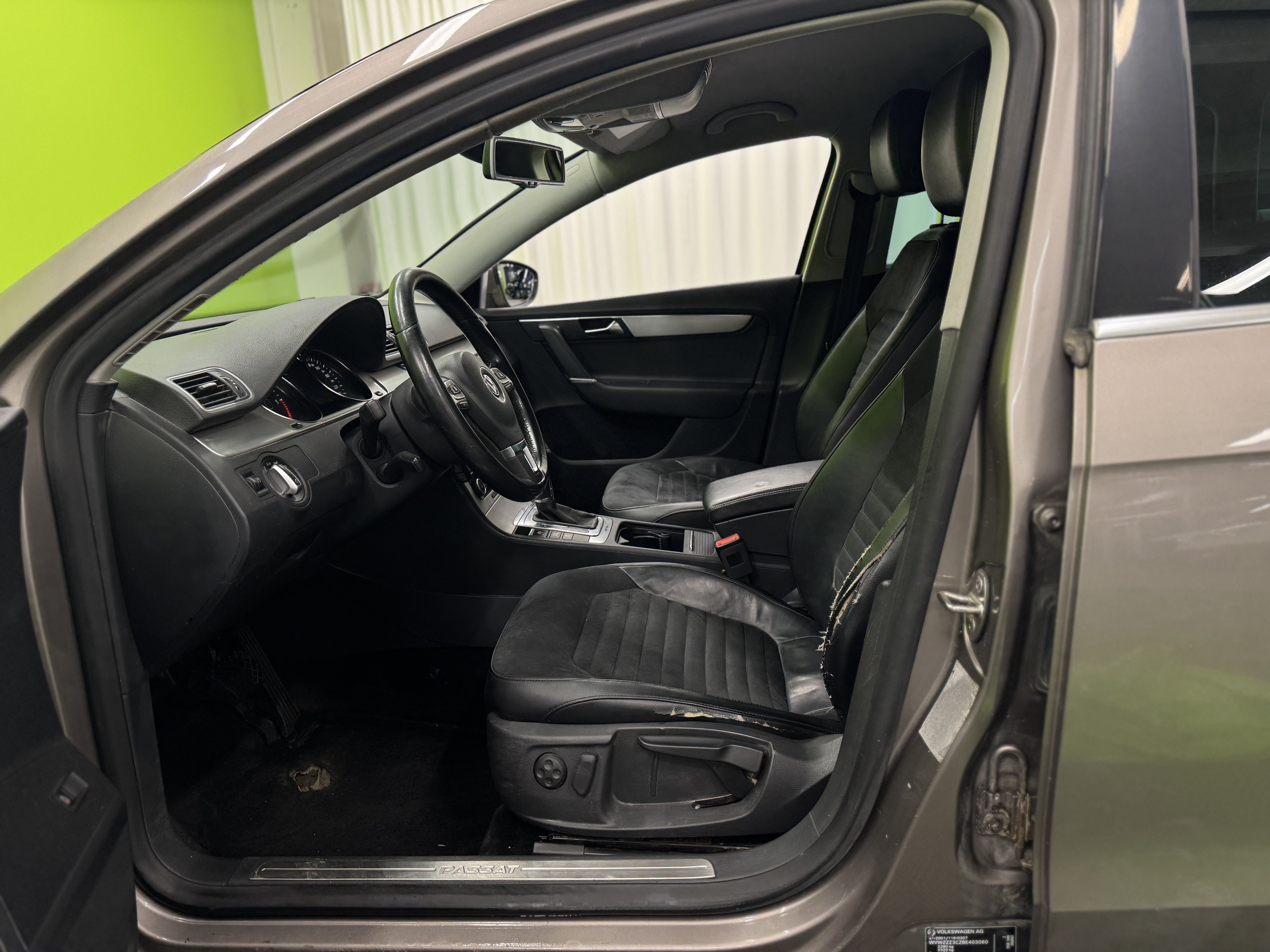 Volkswagen Passat 2011