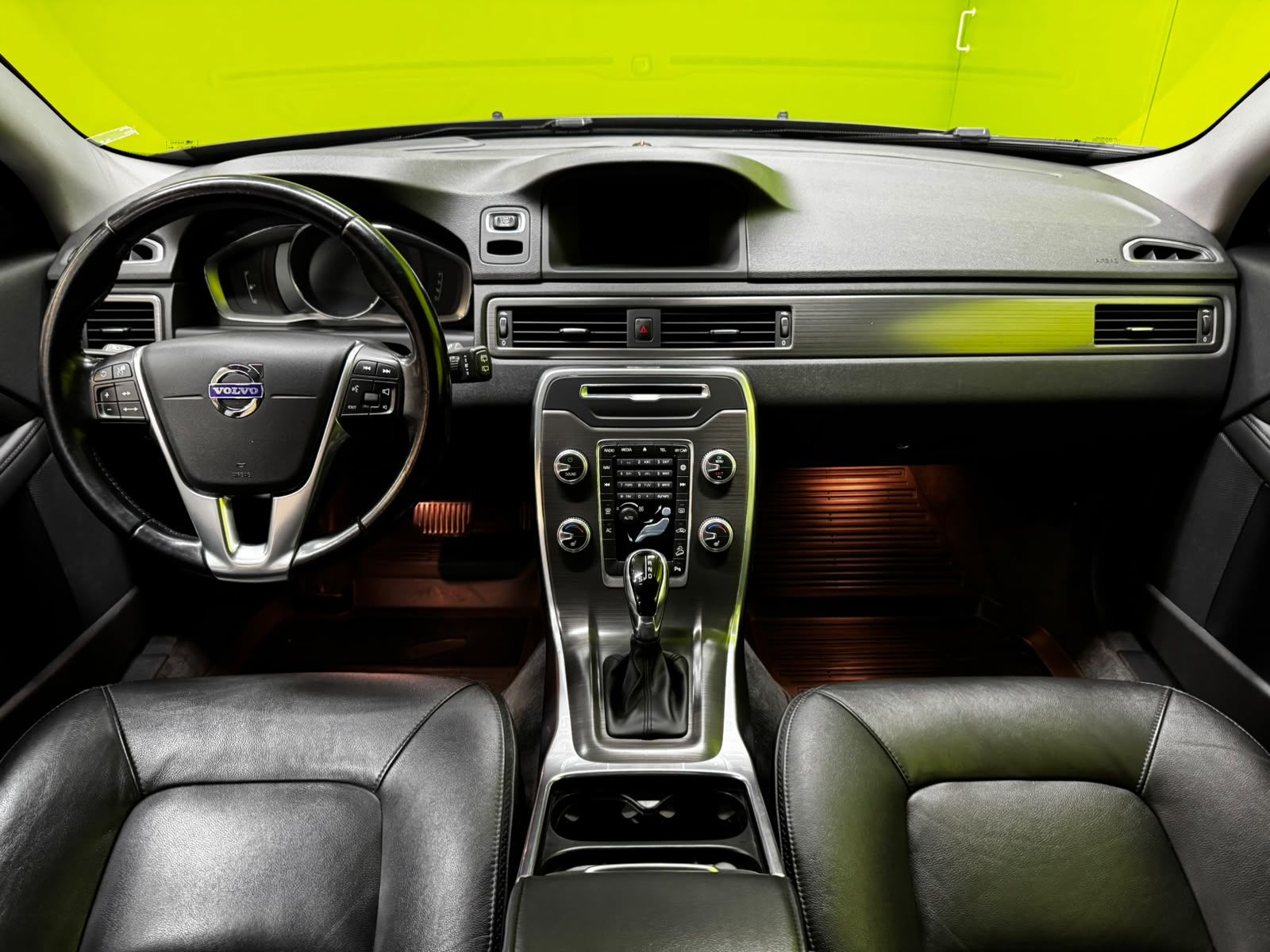 Volvo XC70 2015