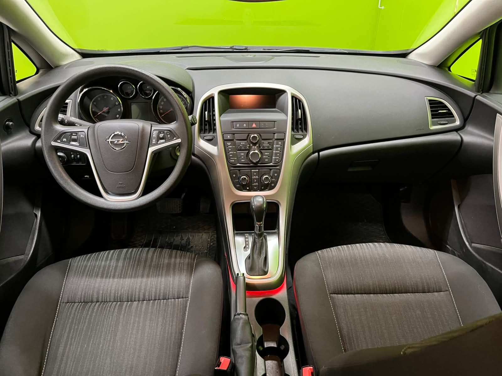 Opel Astra 2011