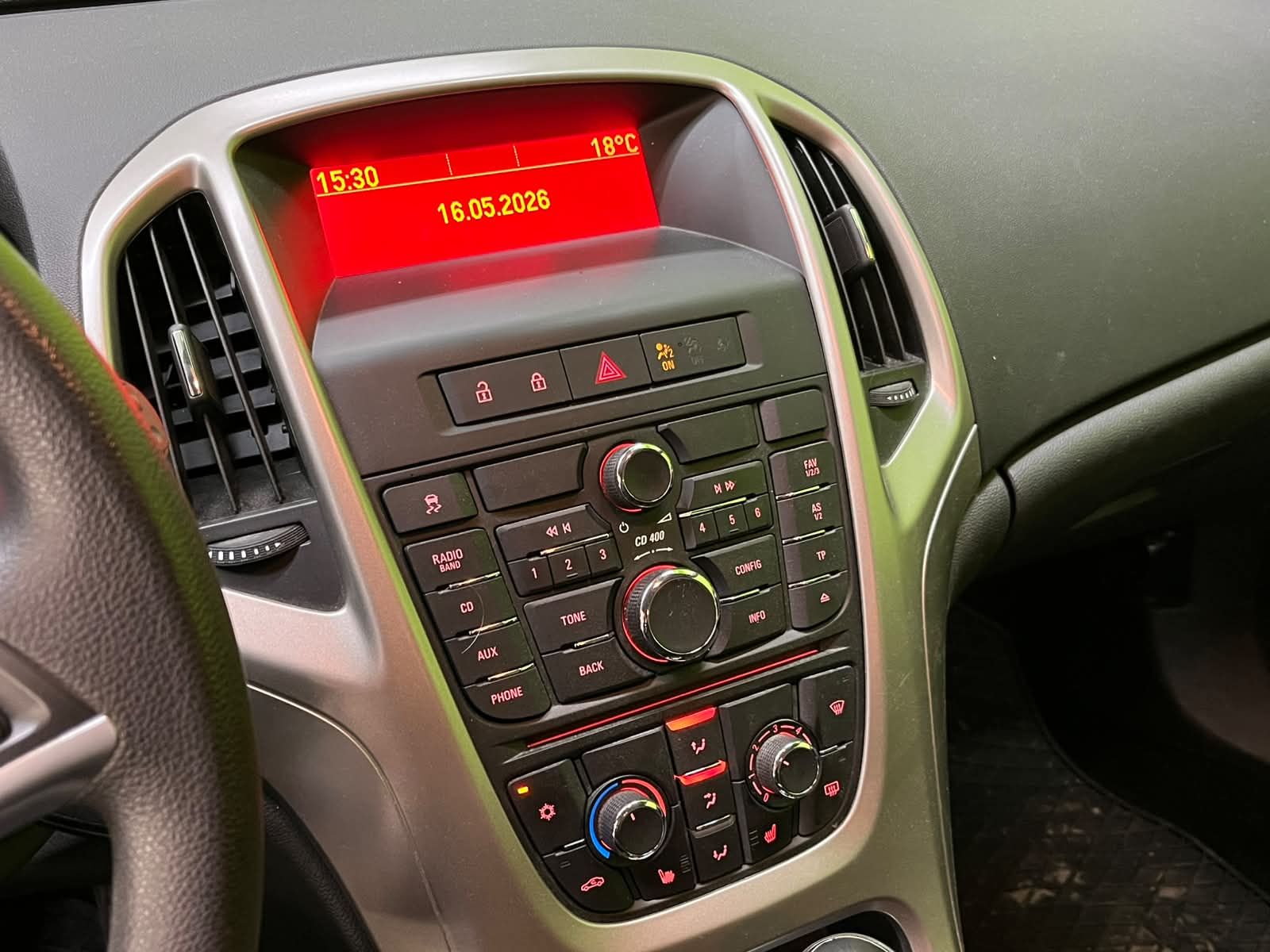 Opel Astra 2011