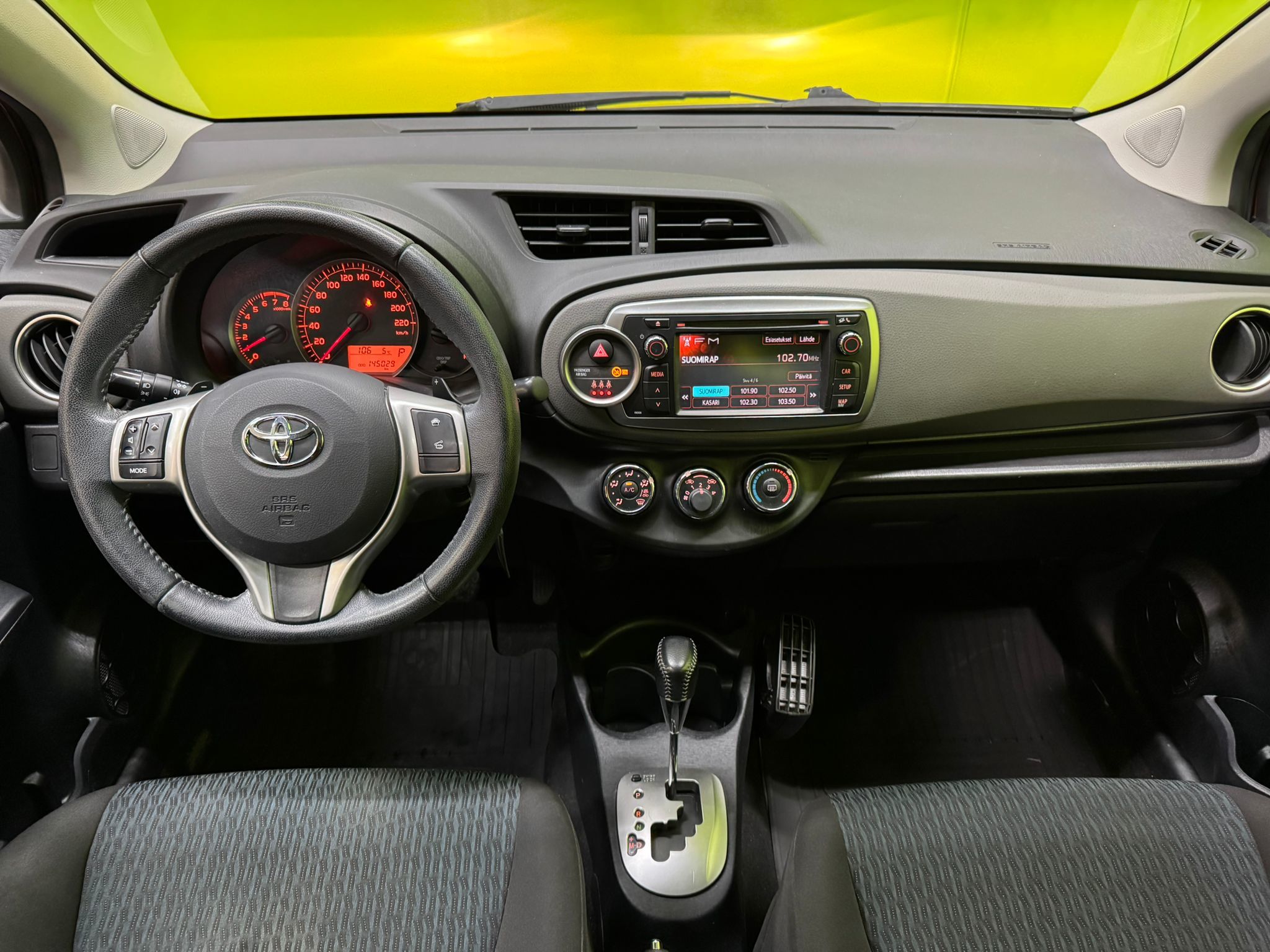 Toyota Yaris 2012