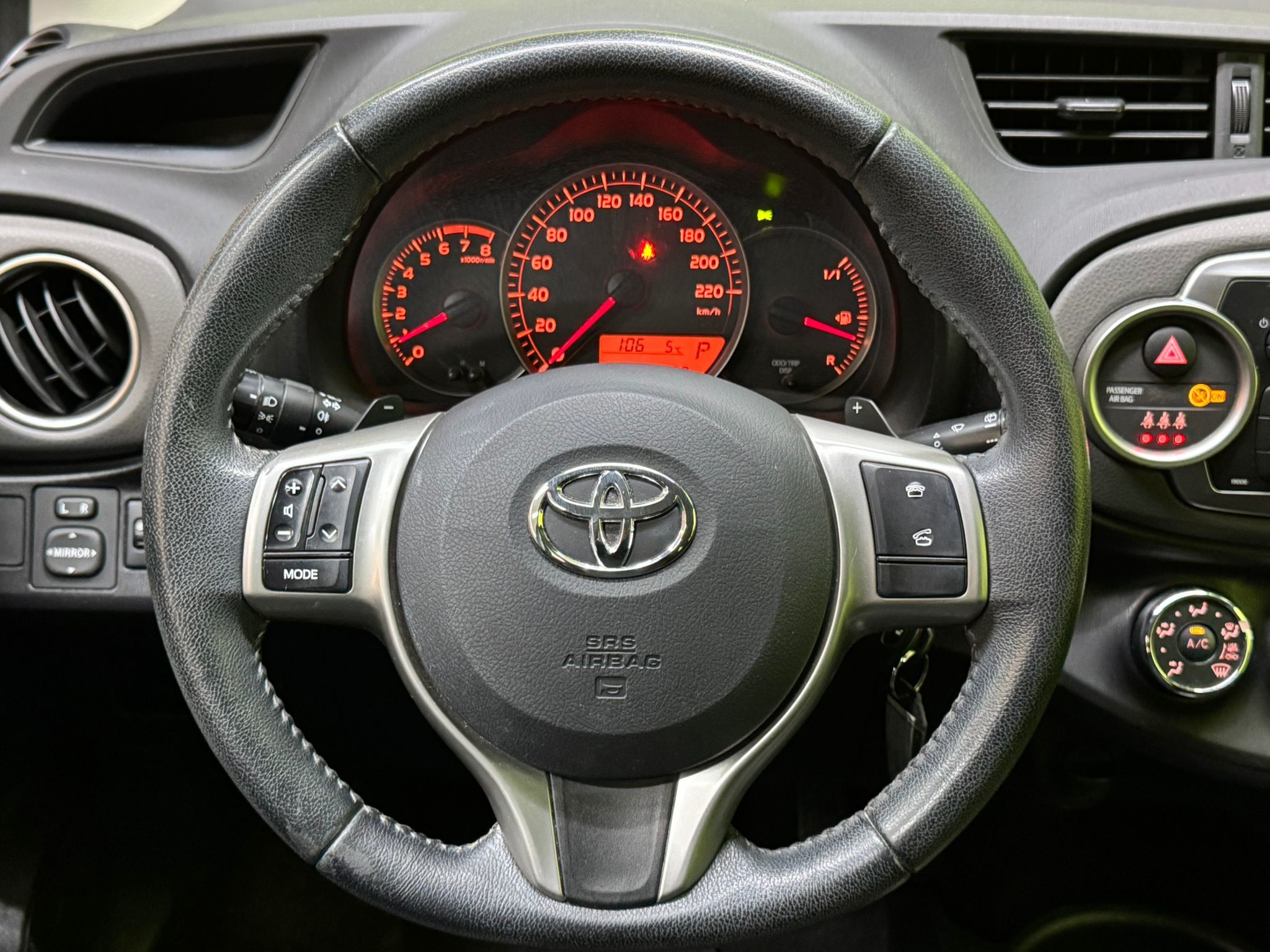 Toyota Yaris 2012