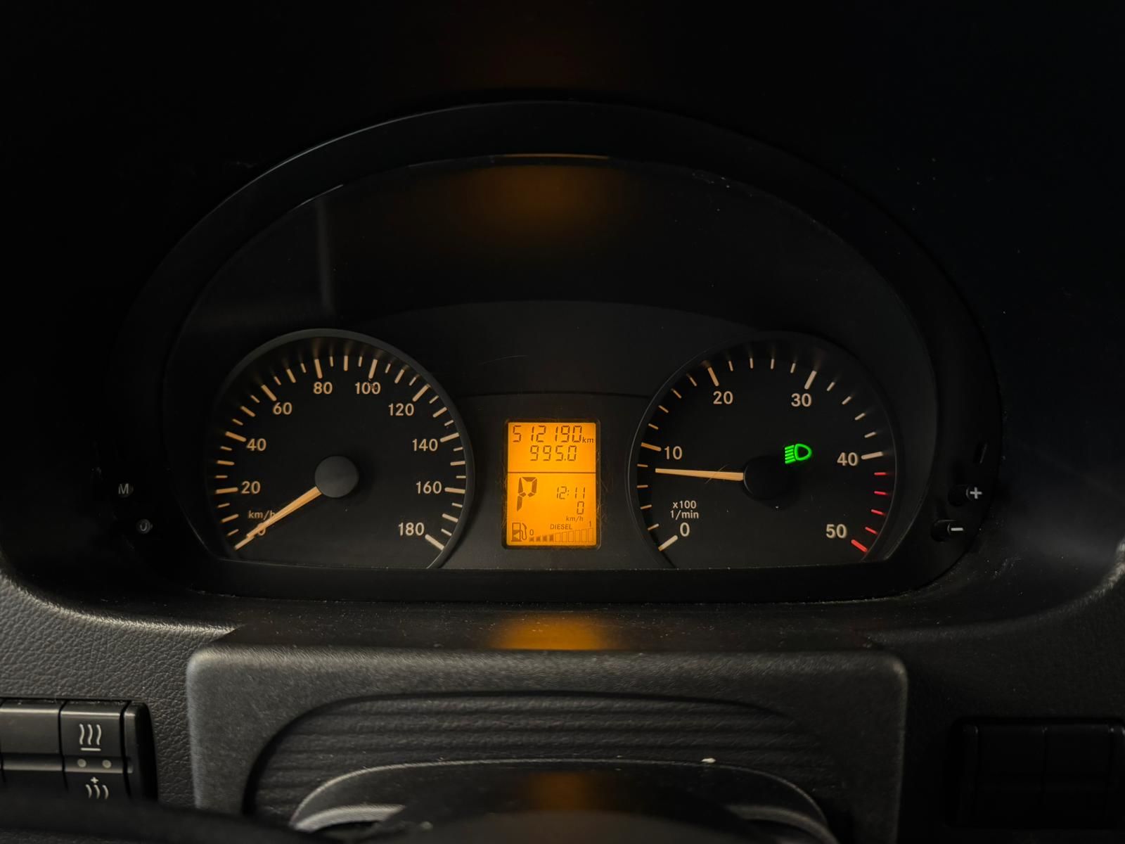 Mercedes-Benz Sprinter 2011