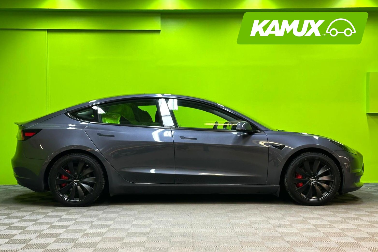 Tesla Model 3 2023