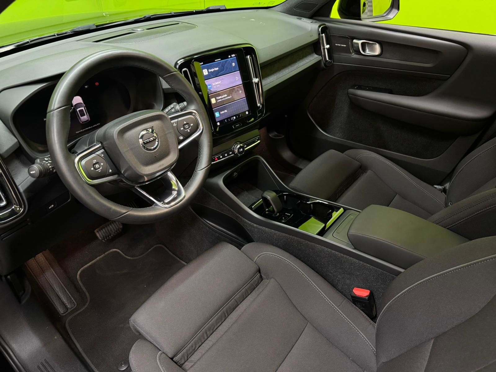 Volvo XC40 2023