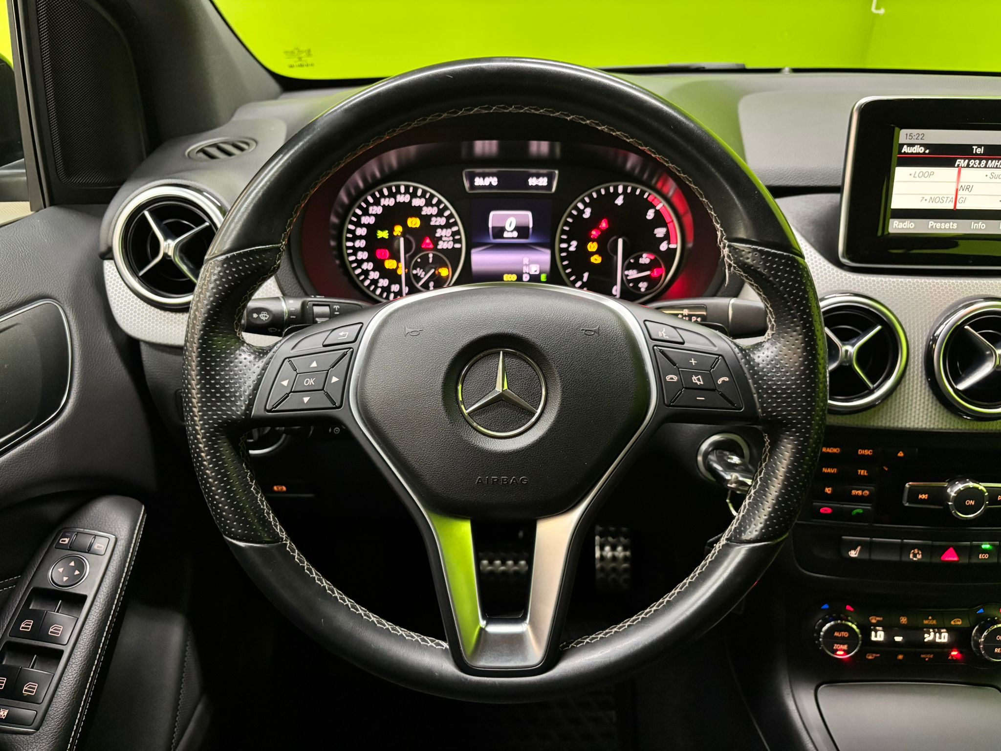 Mercedes-Benz B 2015