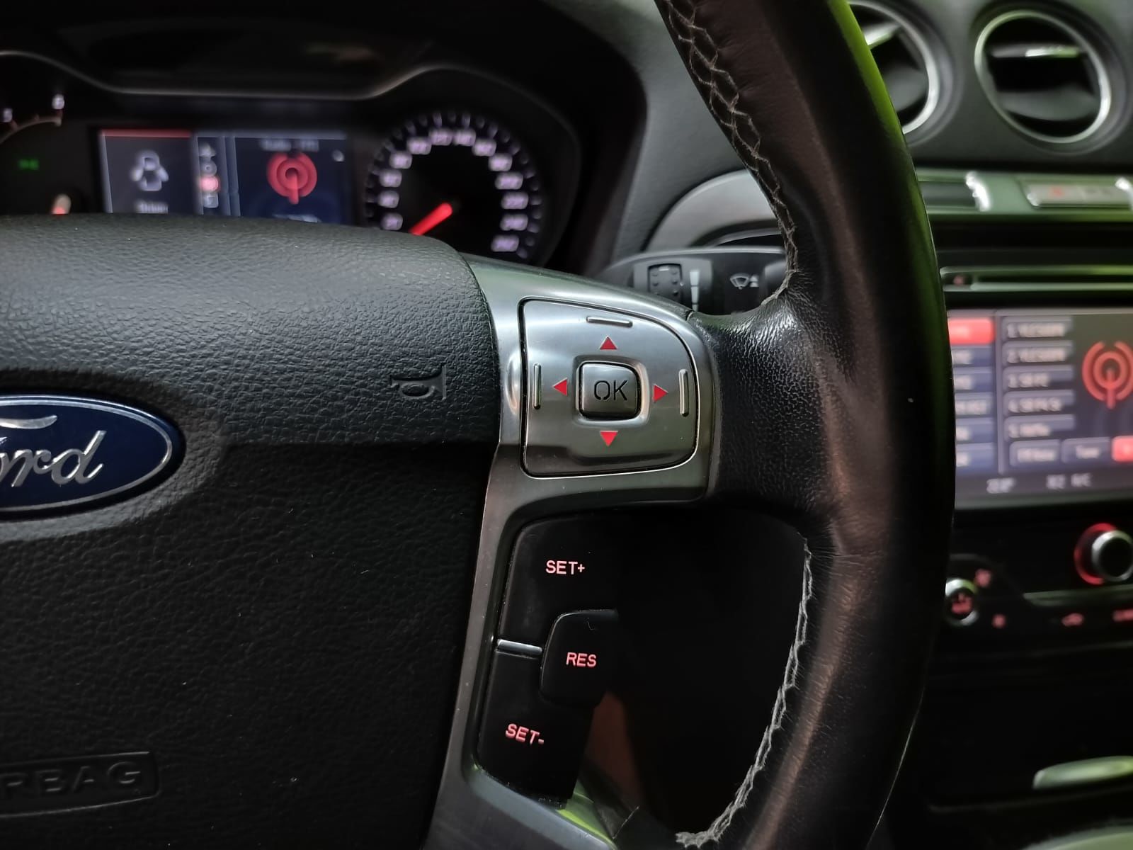Ford S-MAX 2011
