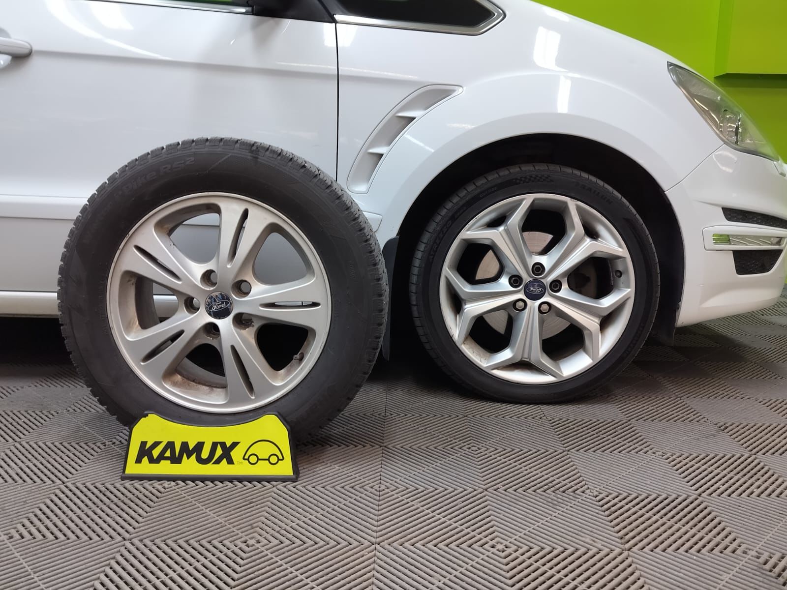 Ford S-MAX 2011