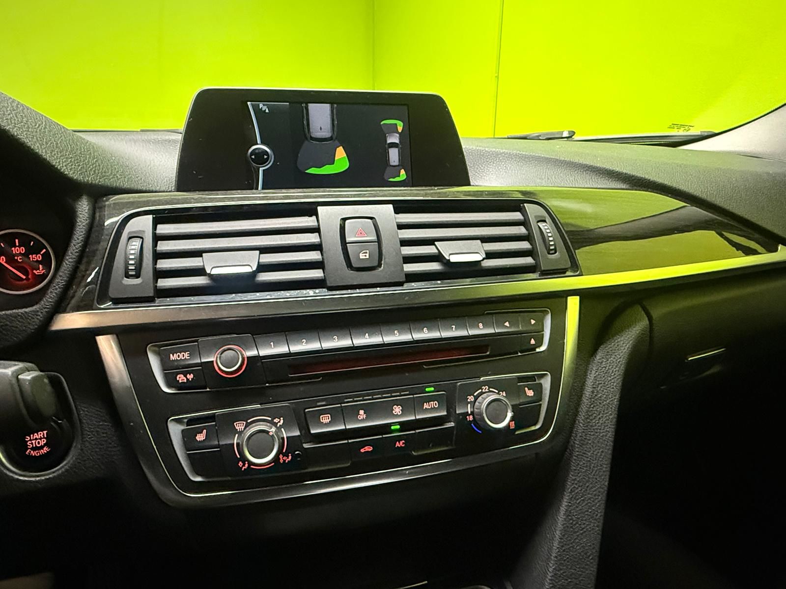 BMW 318 2014