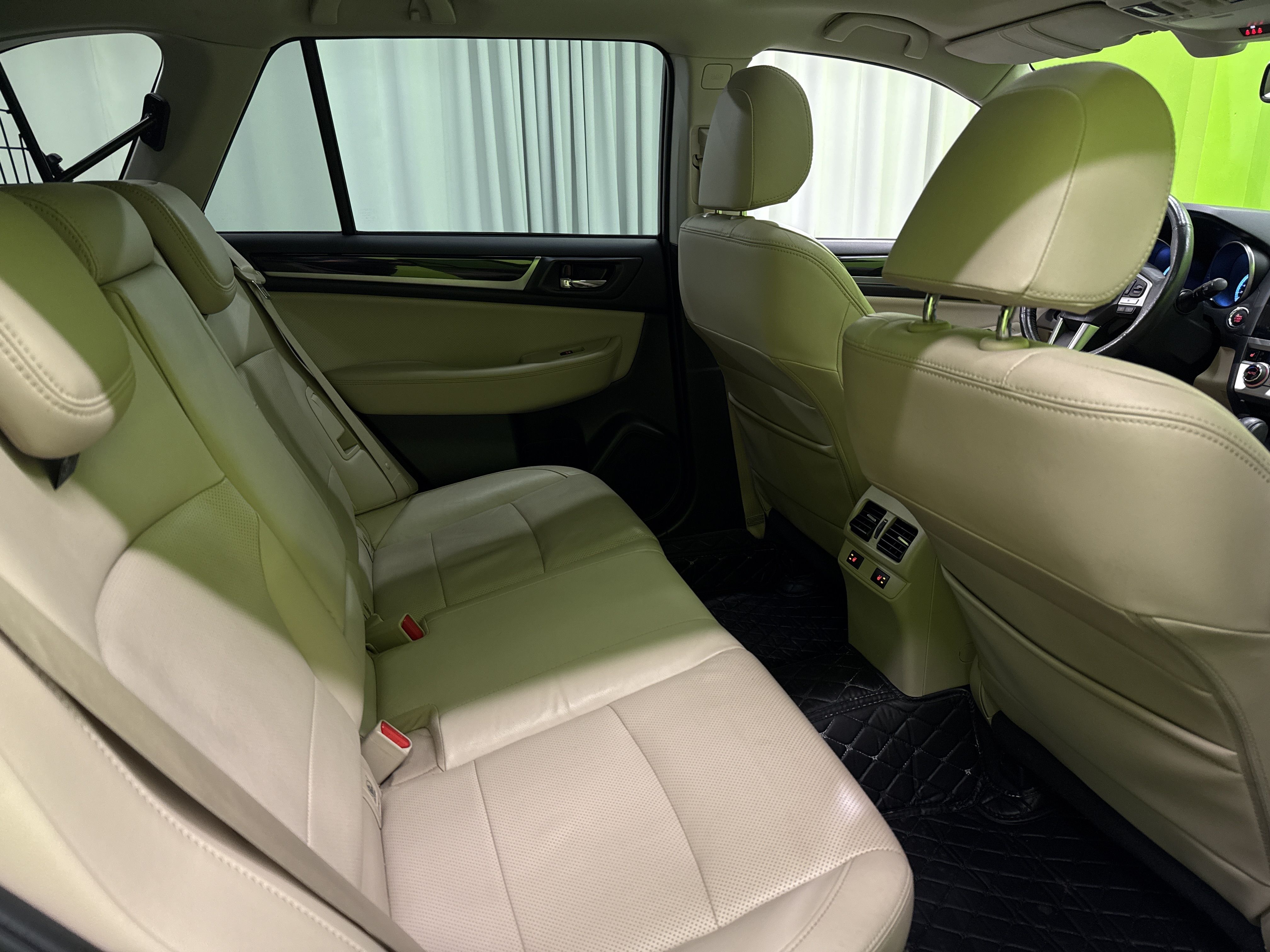 Subaru Outback 2017