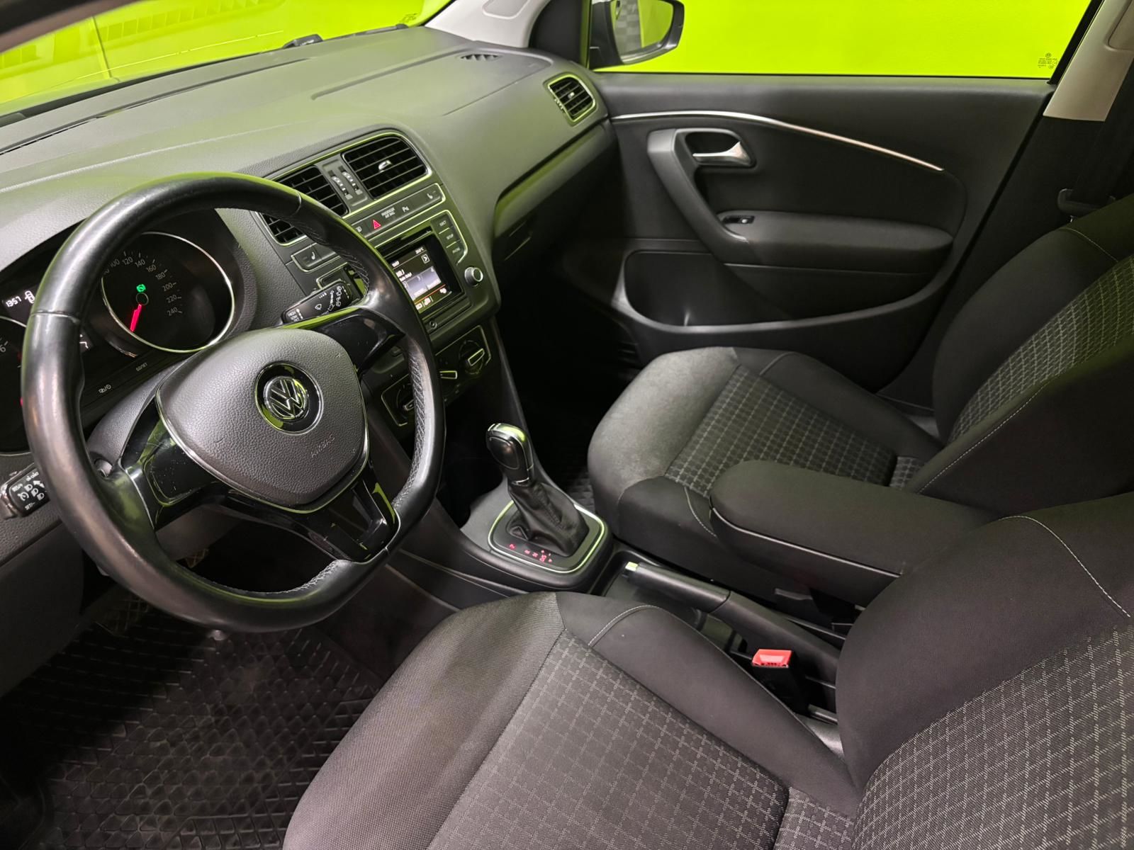 Volkswagen Polo 2016