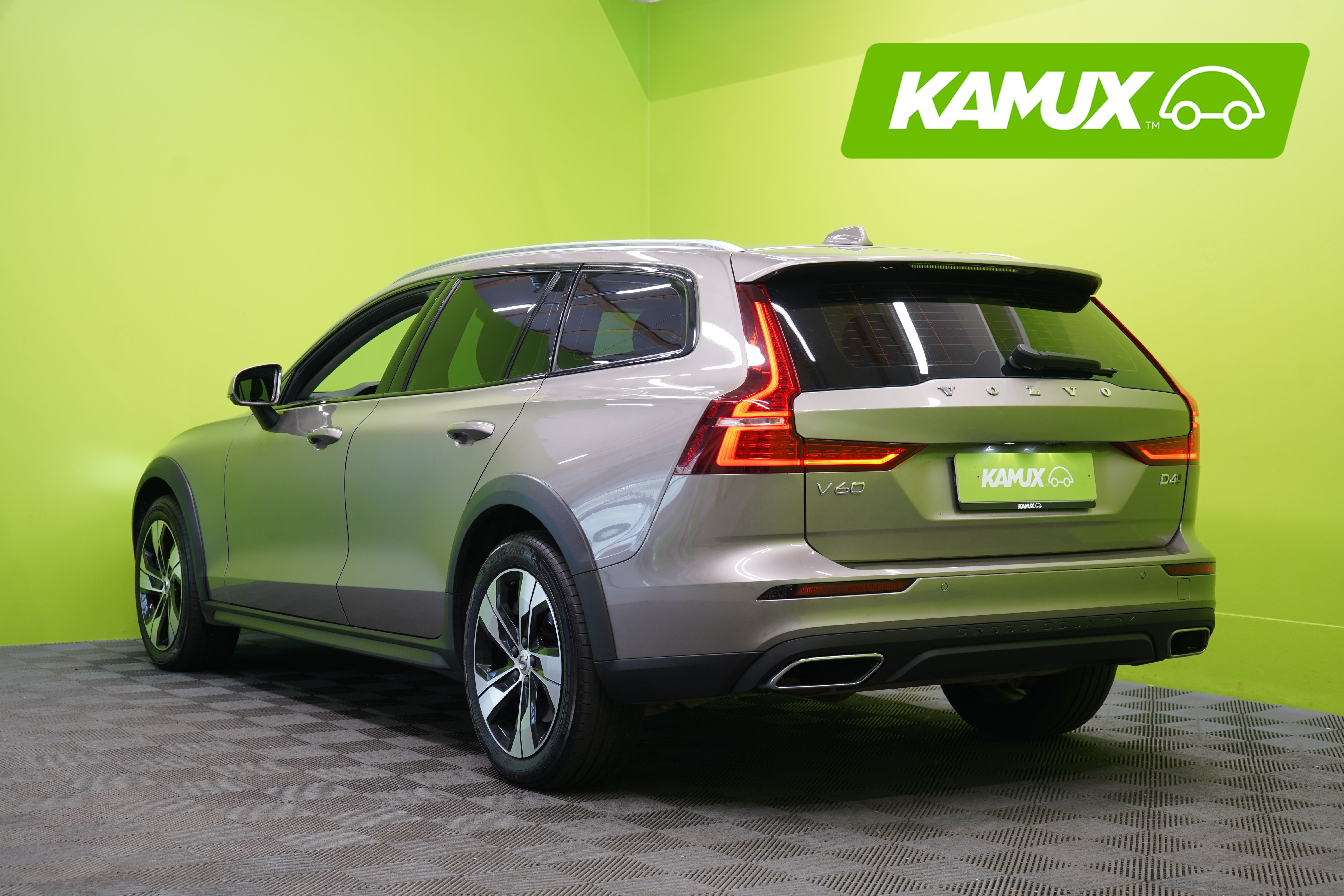 Volvo V60 Cross Country 2020