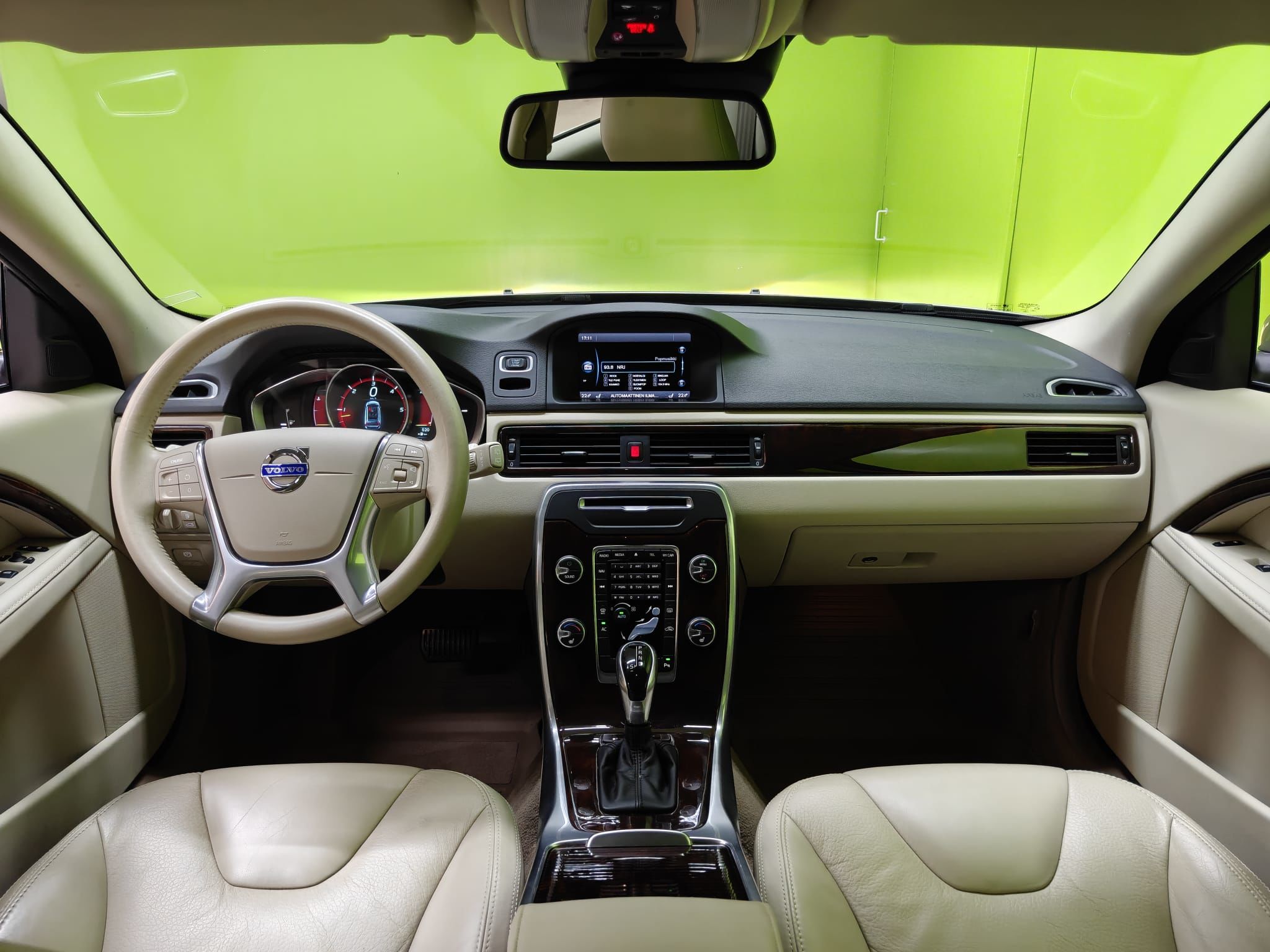 Volvo V70 2014