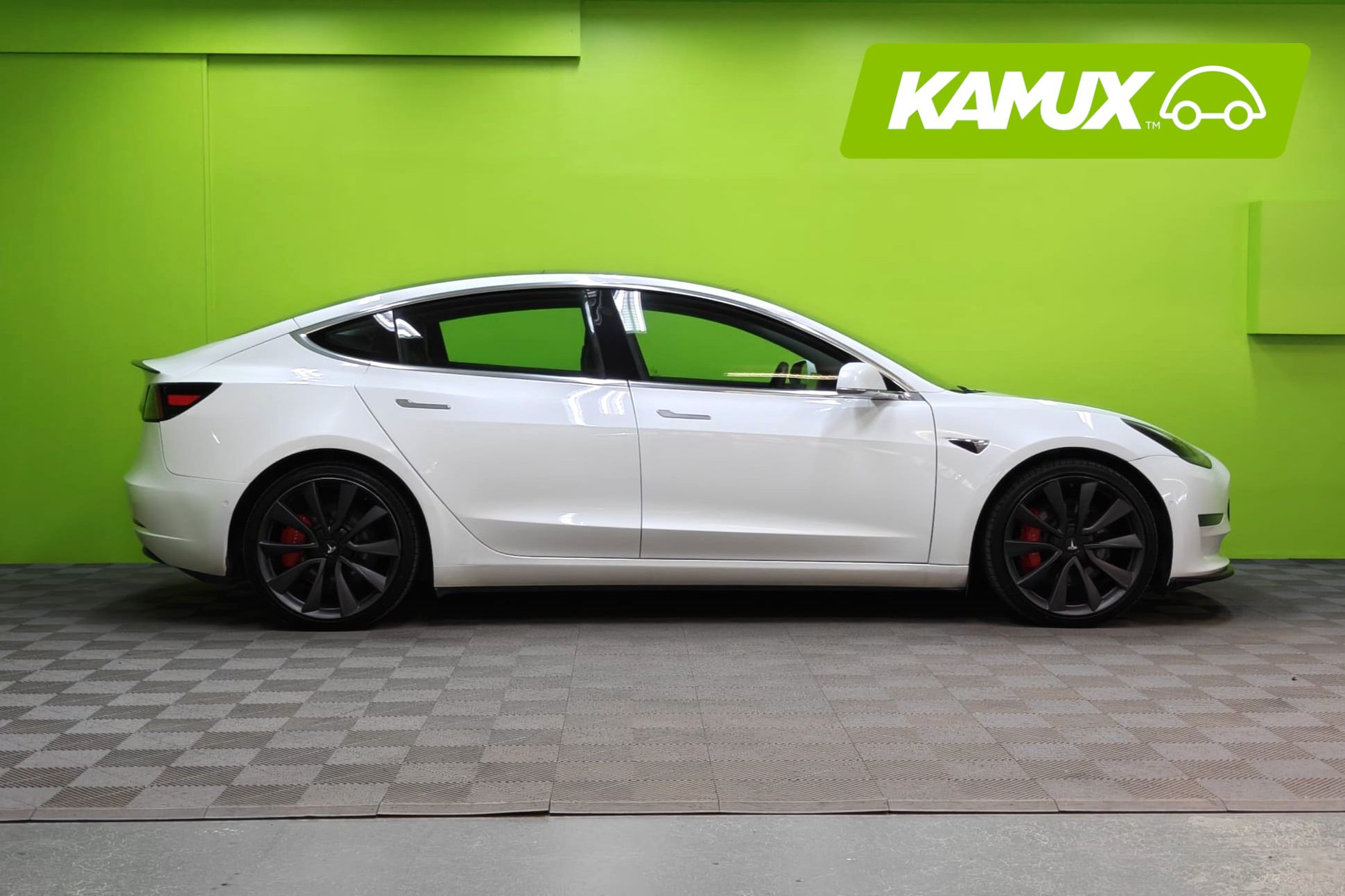 Tesla Model 3 2020