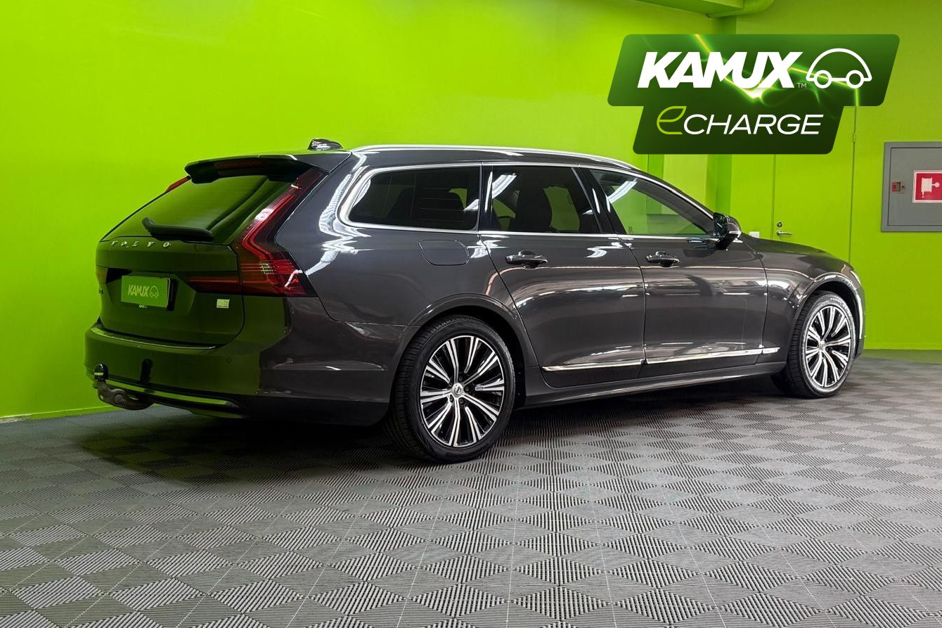Volvo V90 2022
