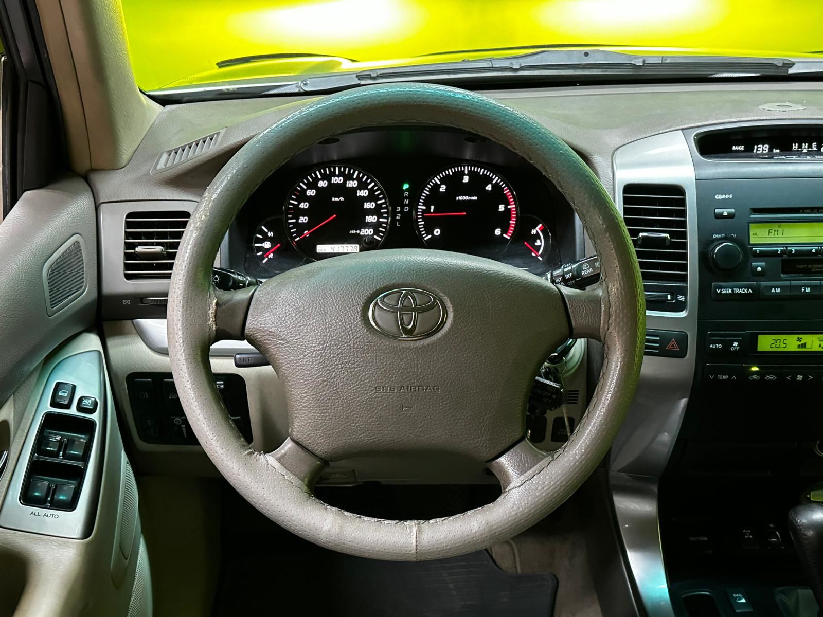 Toyota Land Cruiser 2004