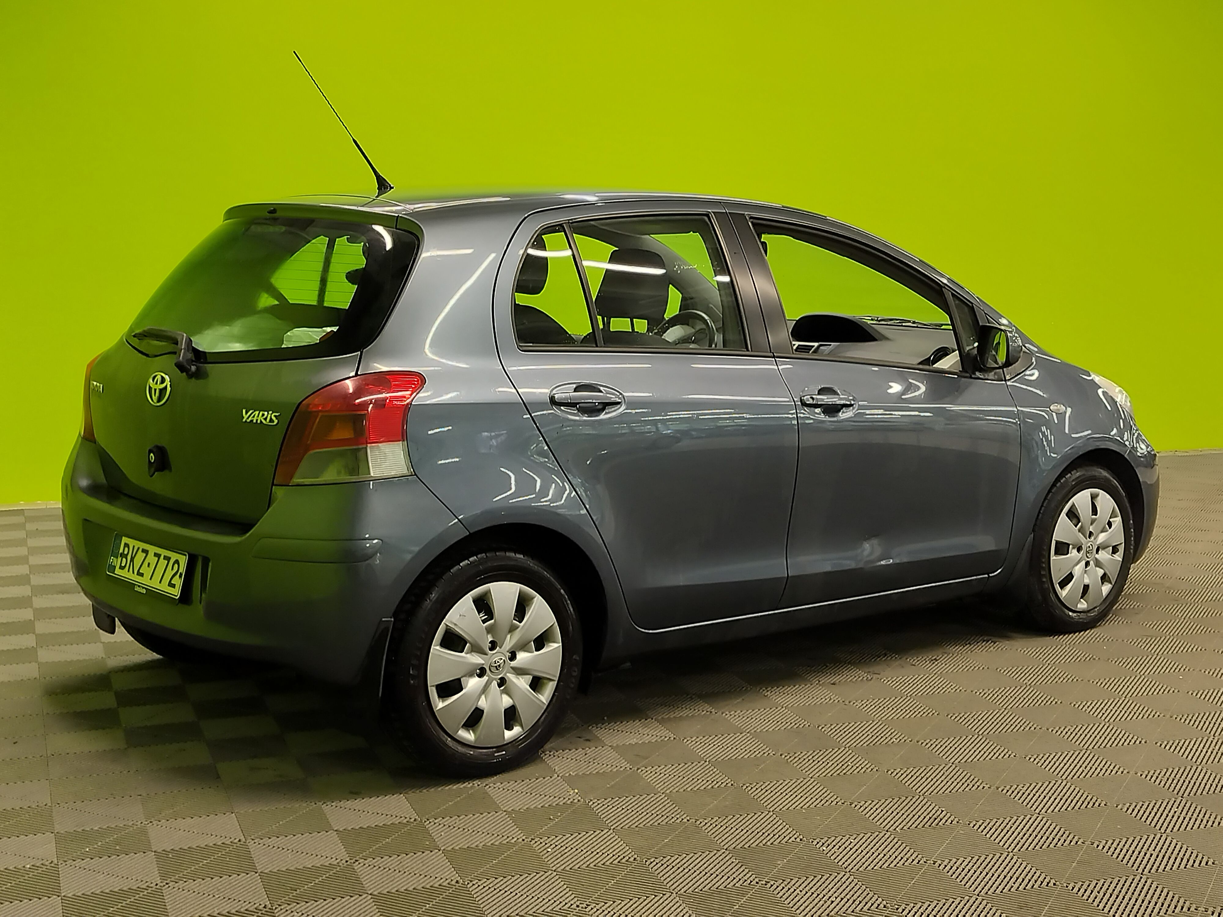 Toyota Yaris 2009