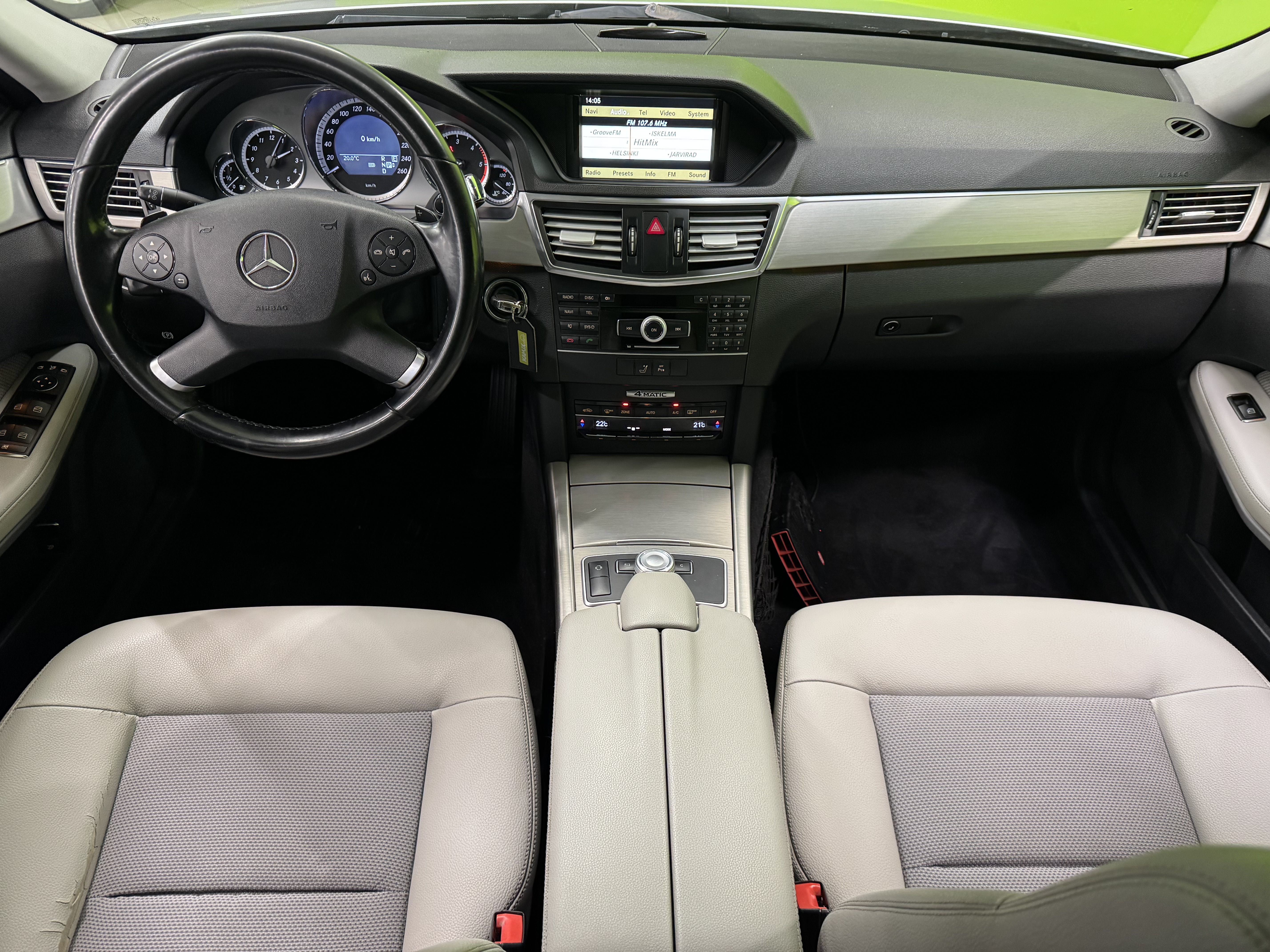 Mercedes-Benz E 2010